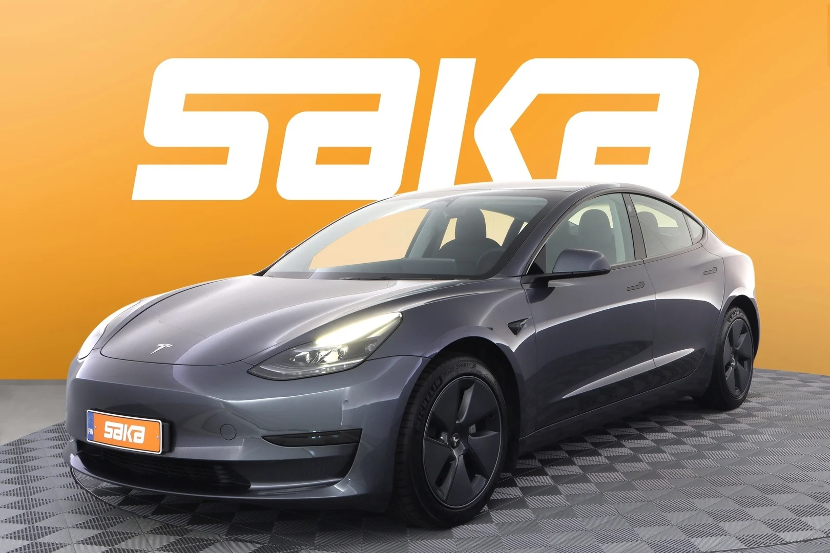 Car Image - 1y0Iio852xeTdeEdgehwwF