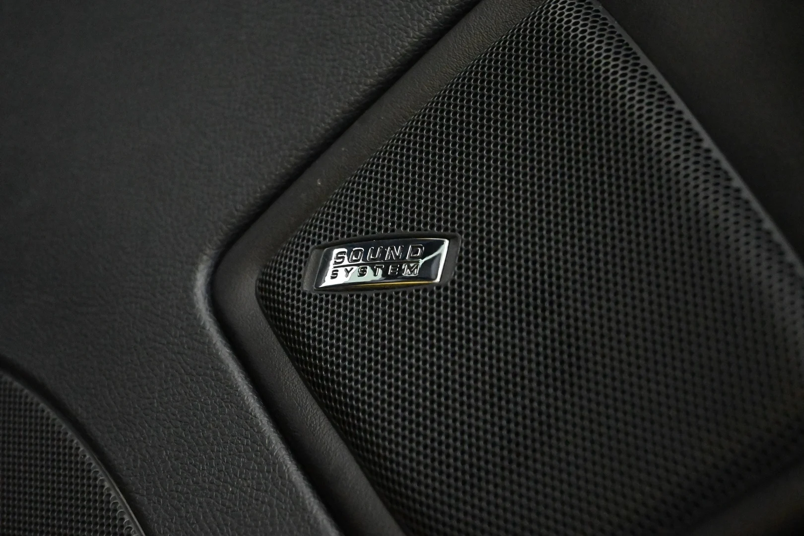 Car Image - 2MP7d3mVgVL2FklkZ4D1Bn