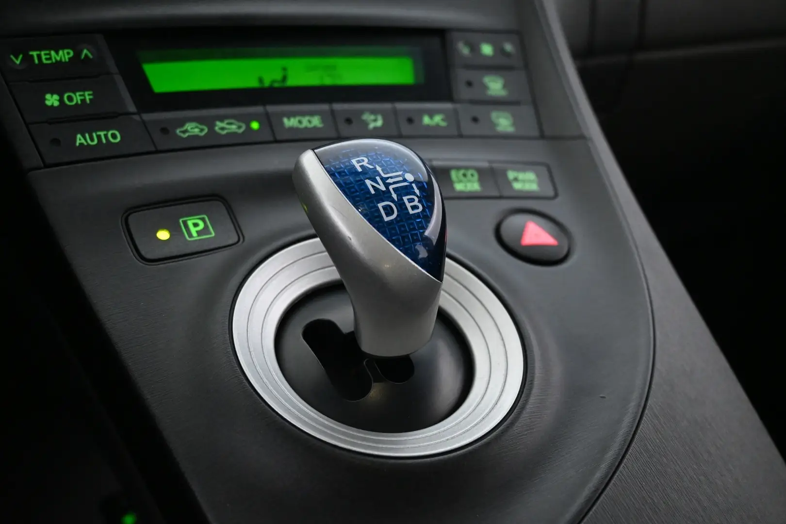 Car Image - 4P29le0nPDPRrOo1UHDXJM