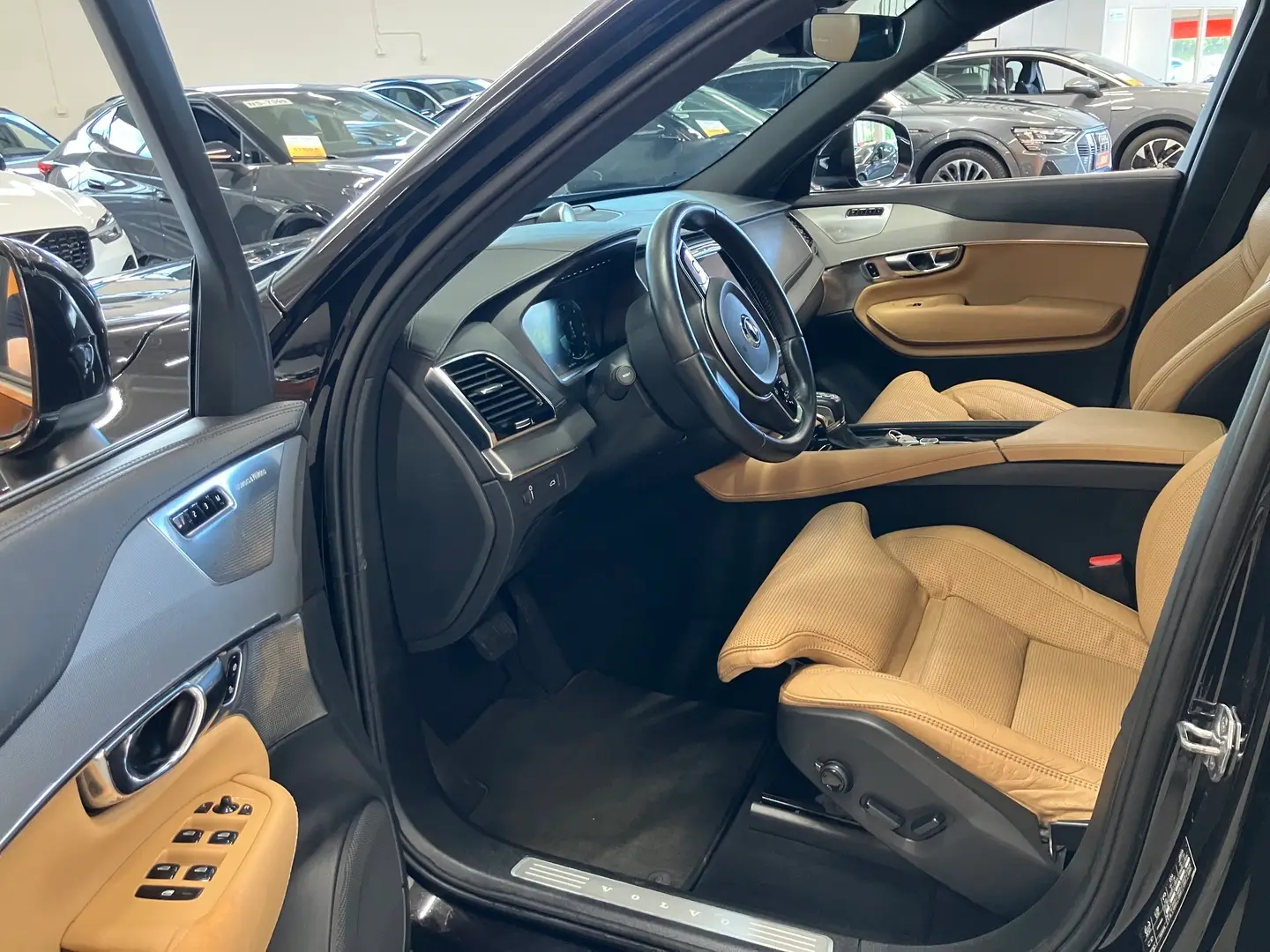 Car Image - 9MsxFOClKND7fC5XCvvp8