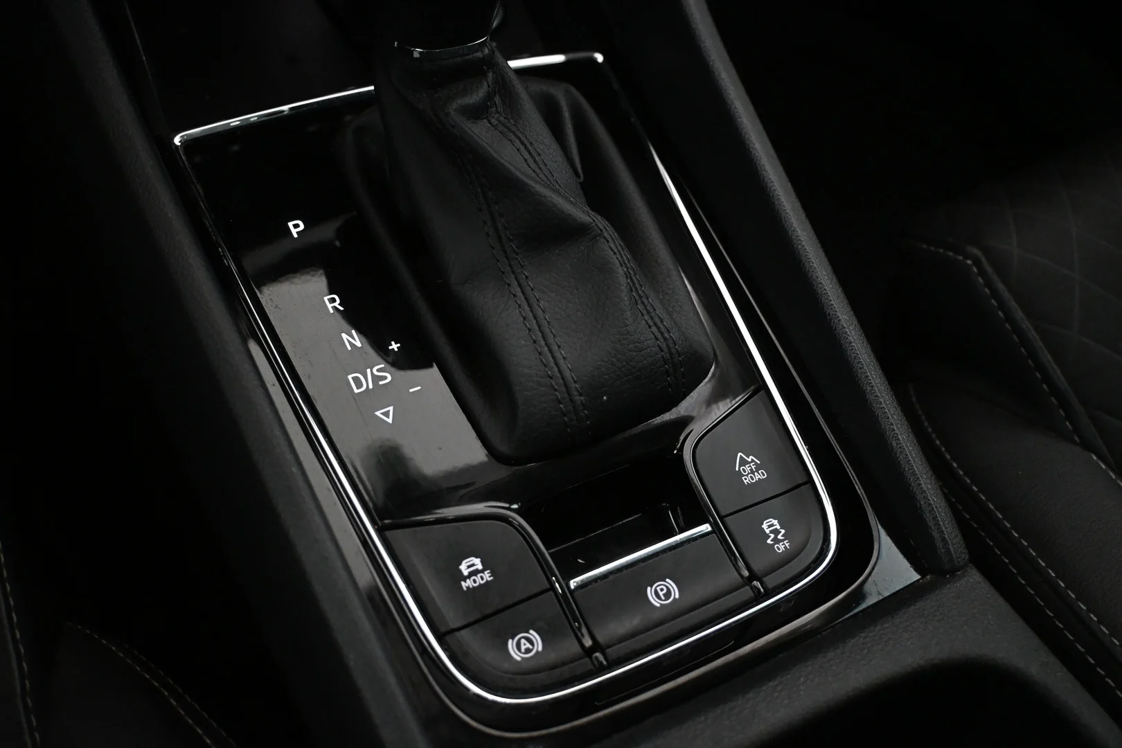 Car Image - 2NuJLxE3IWR9ssU1r72s1D