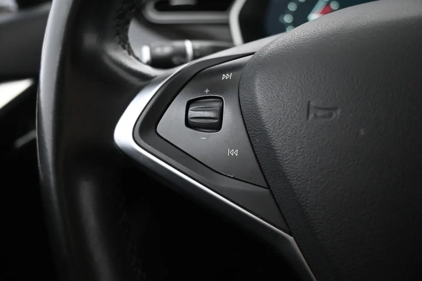 Car Image - 6KgDfqmC8QIq3PZNLtmXJj
