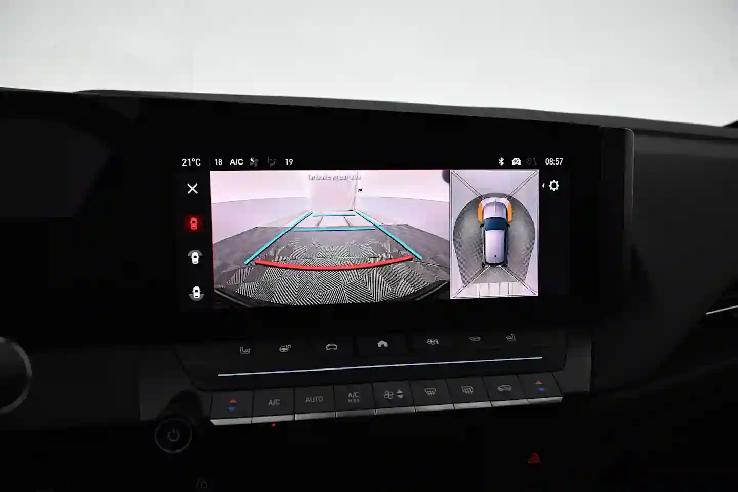 Car Image - e2byUTi1a1cwCr7KkBxIm