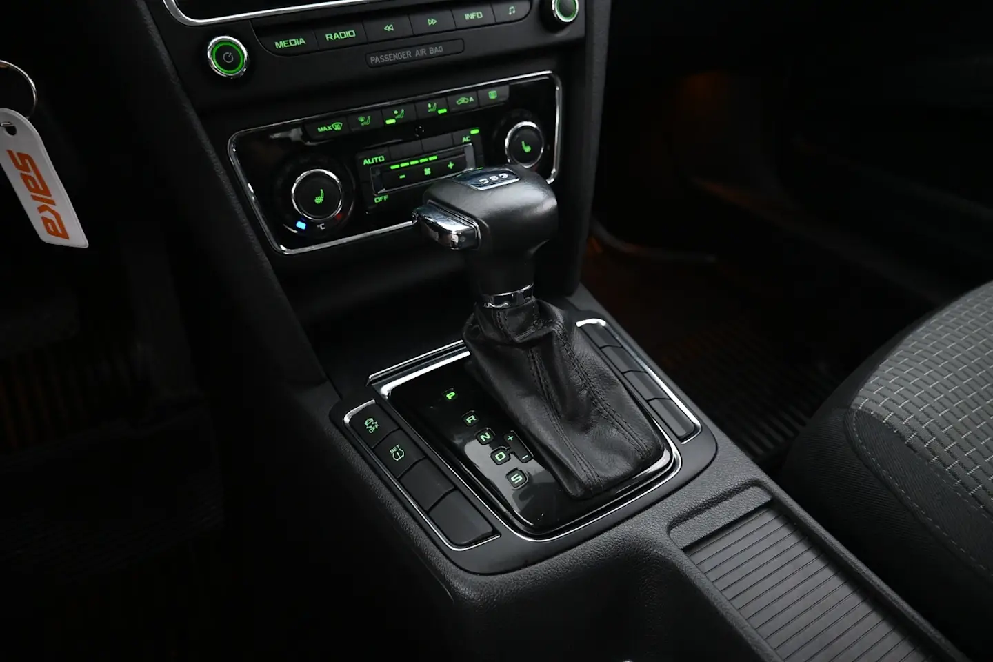 Car Image - 10D70mLS8qKi1WaRy1aI5M