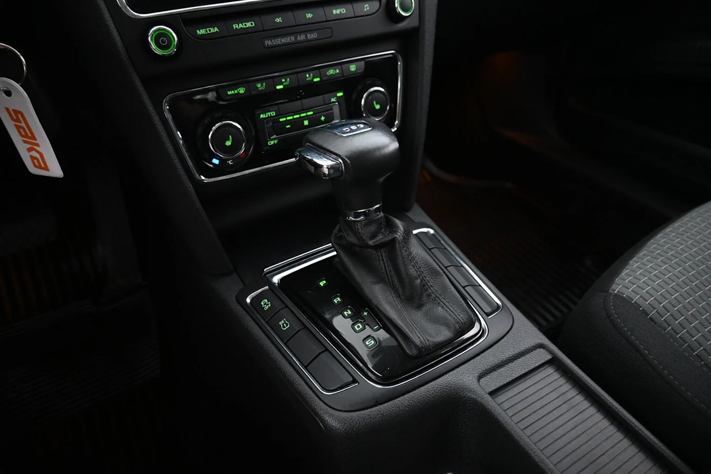 Car Image - 10D70mLS8qKi1WaRy1aI5M