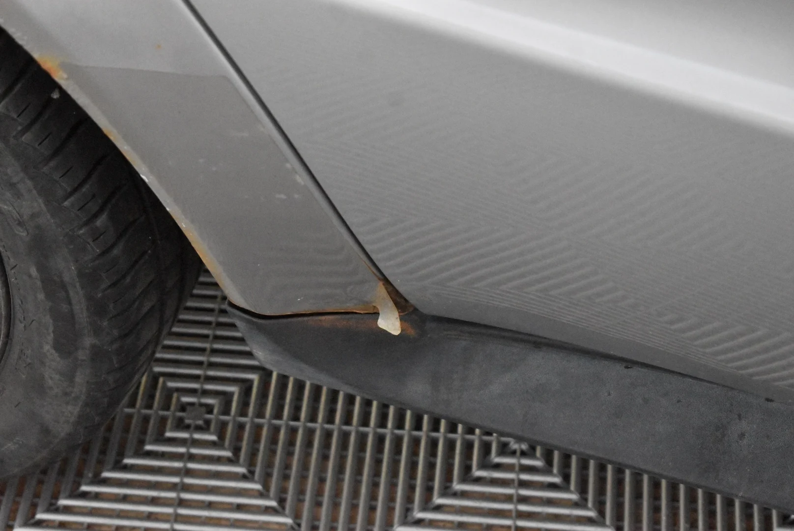 Car Image - 36qVZb9I5b9SmEi58iBQ1z