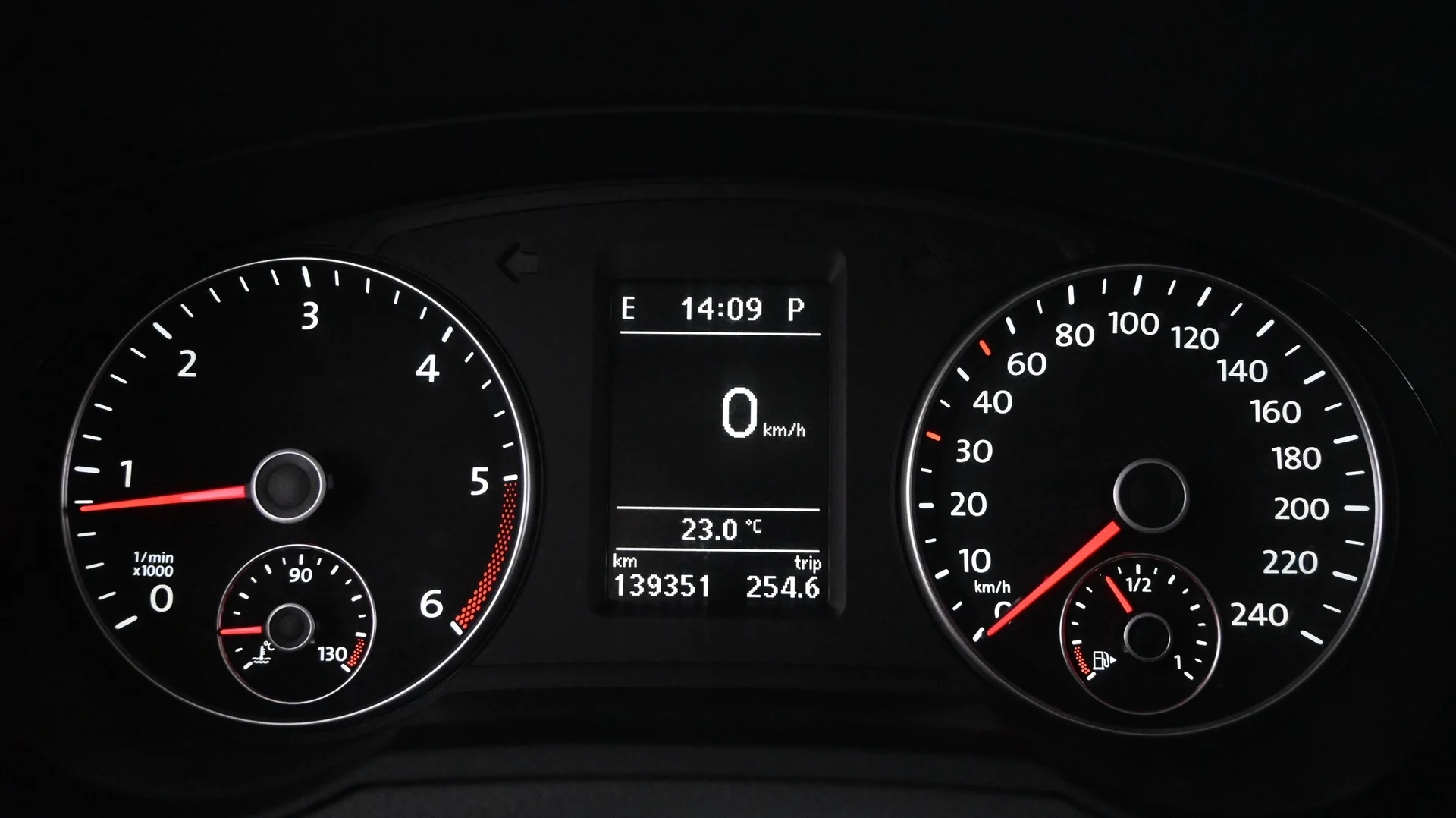 Car Image - 6RUQmnoiPymvG03TlYPju5