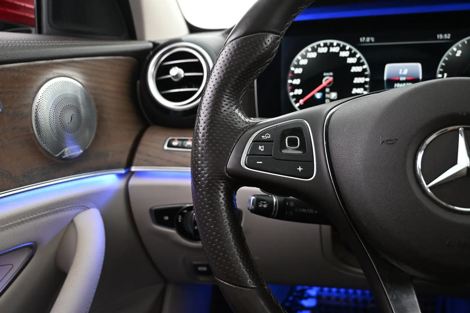 Car Image - aQP3PefgWCqxjXjxu5vbH