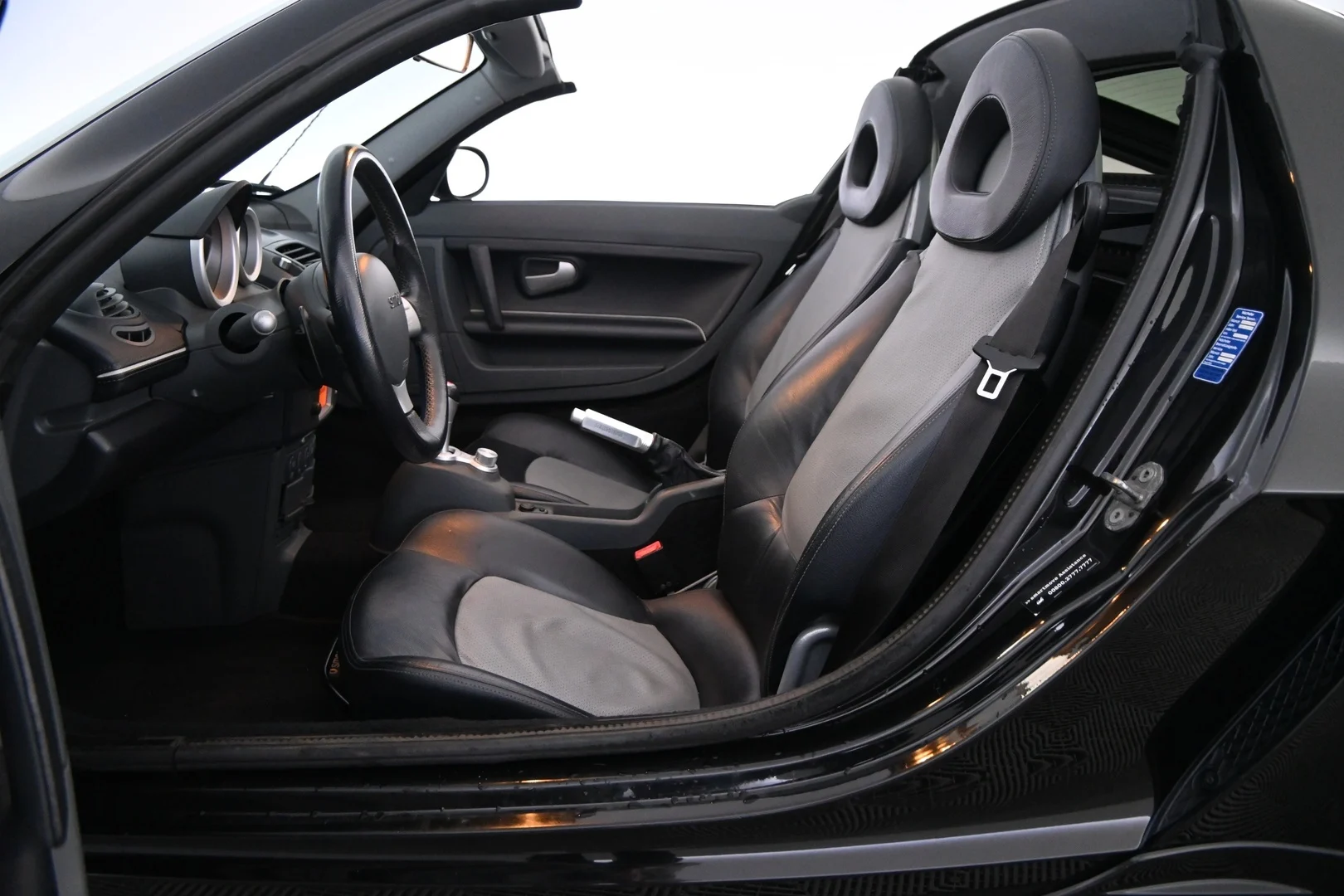 Car Image - 6i4mLLVSkIOxLdad0sbcxv