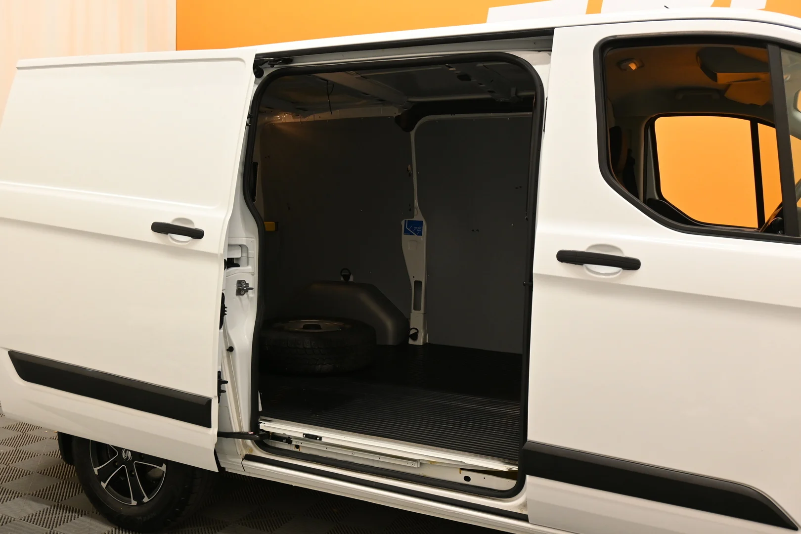 Car Image - 2eNcfp5umgmIAG60c5pSEp