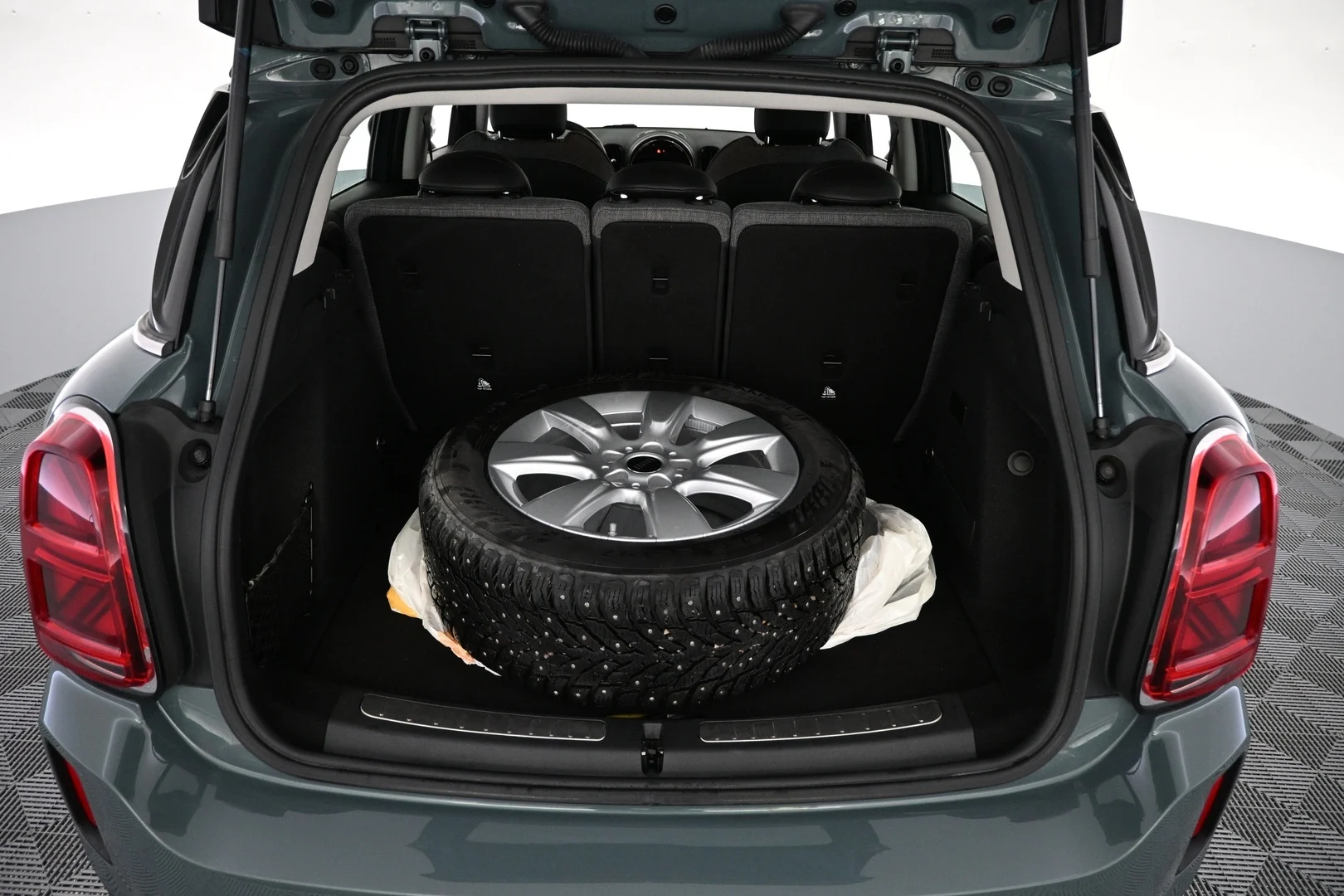 Car Image - 3rfcmkGhPt7bEudOrND2G8