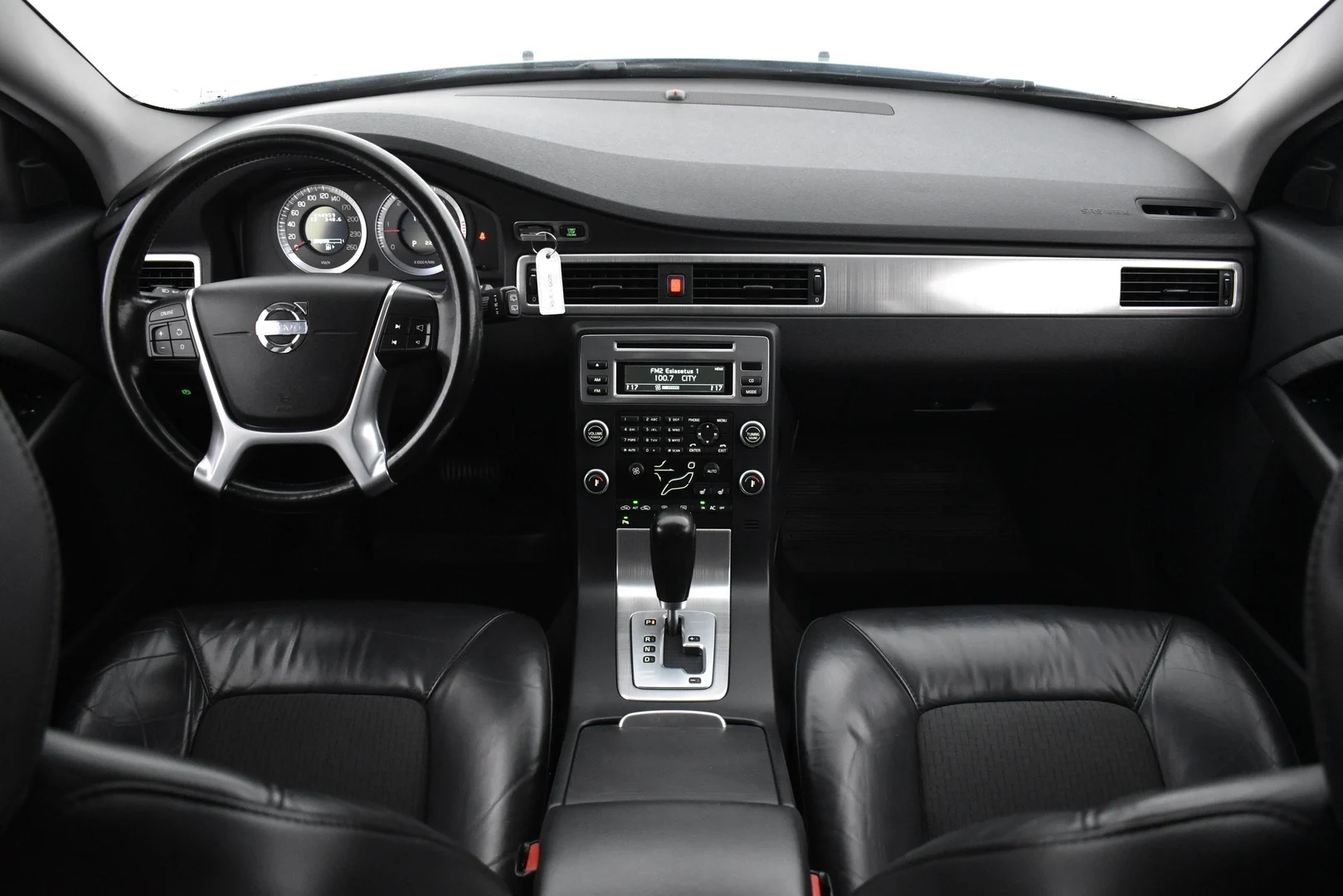 Car Image - 2sR272otCuyXL44WyFzHKk
