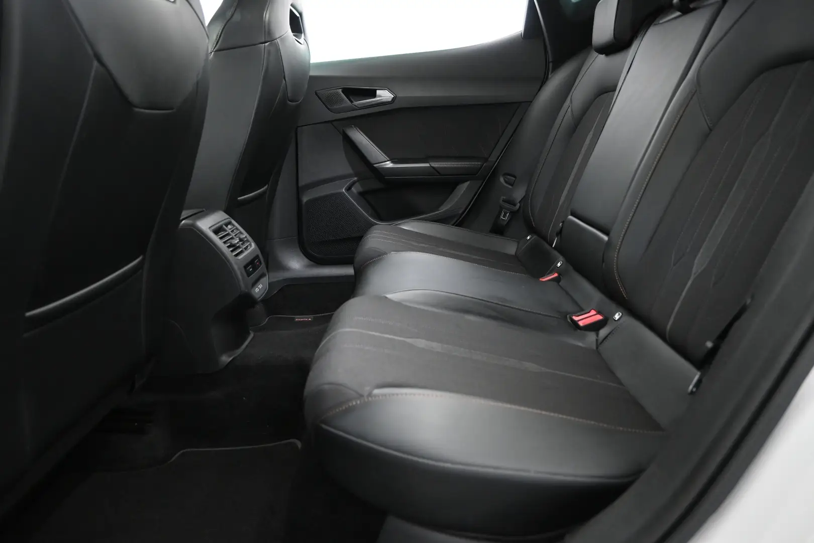Car Image - 2OolTpmu8NM4JXa9ovFmHo