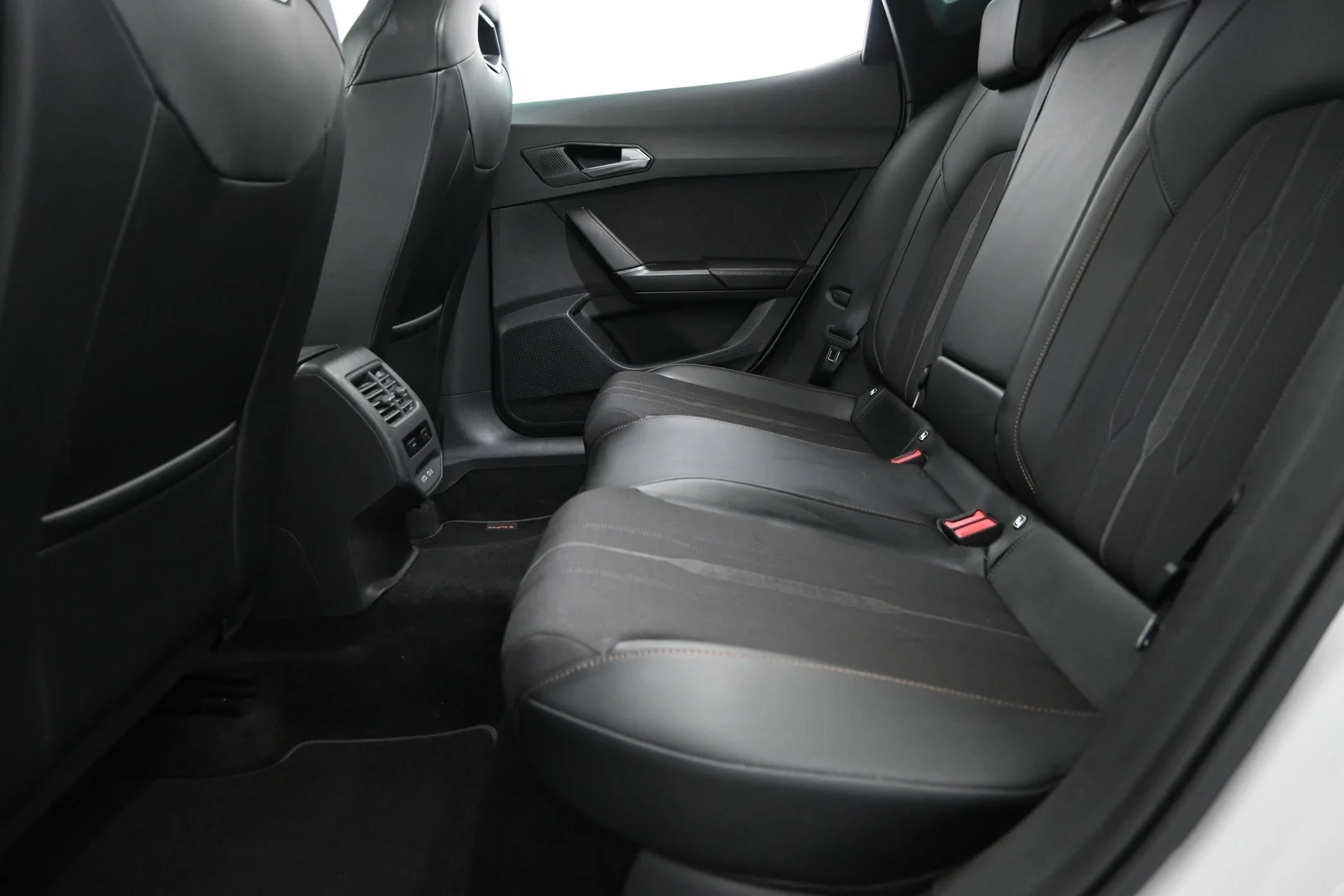 Car Image - 2OolTpmu8NM4JXa9ovFmHo