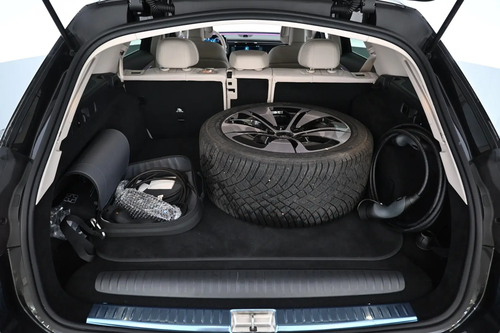Car Image - 7y9ZBOn2hnTsZyyHRLYw9h