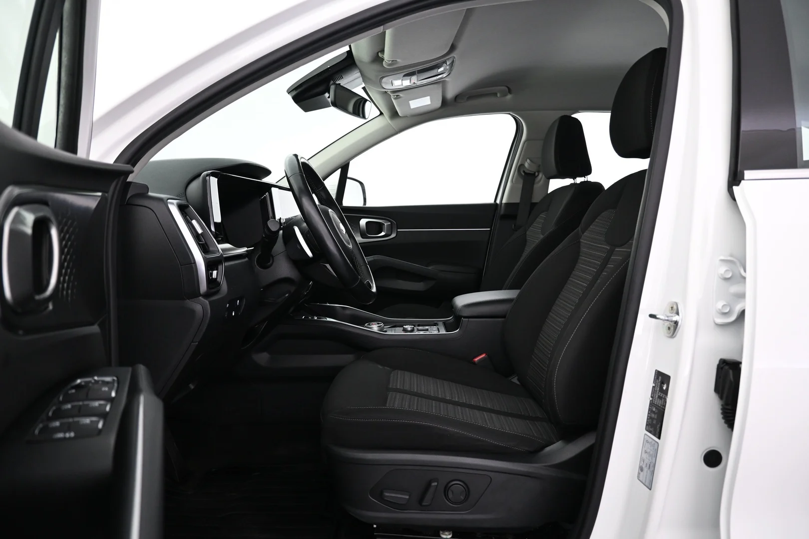 Car Image - KIufpjexzqoJKhO4aEhgW