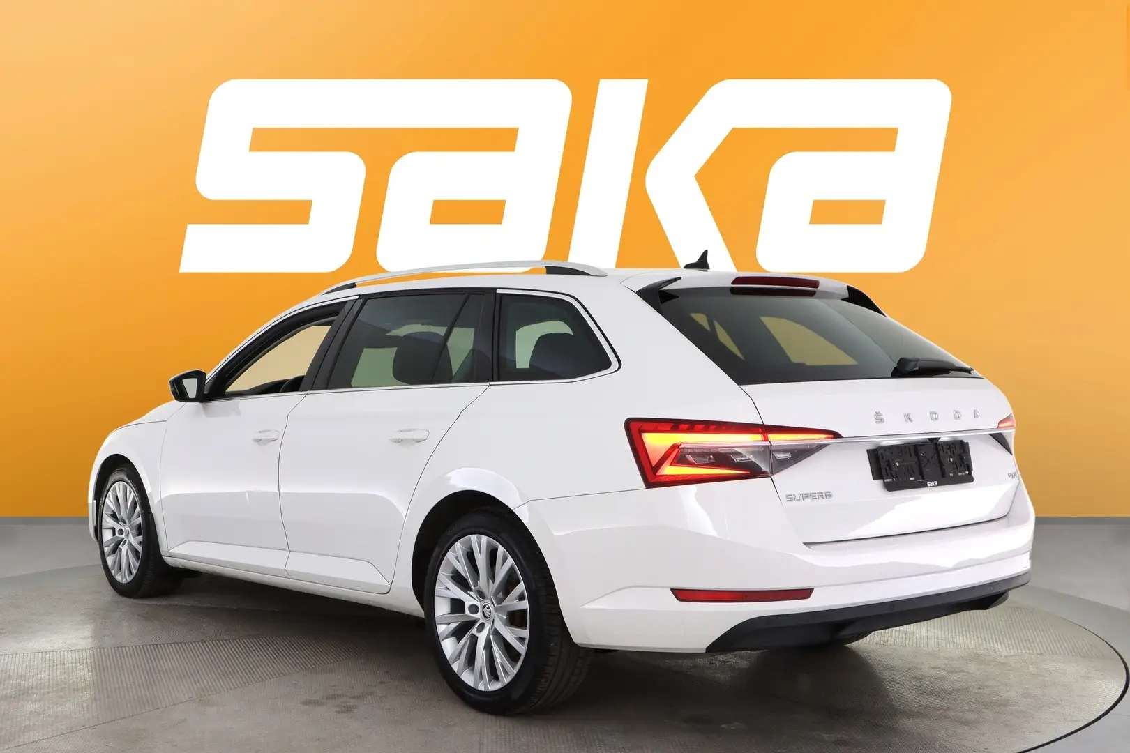 Car Image - 1mRM6aVx5eEYs2MTcgbr3T