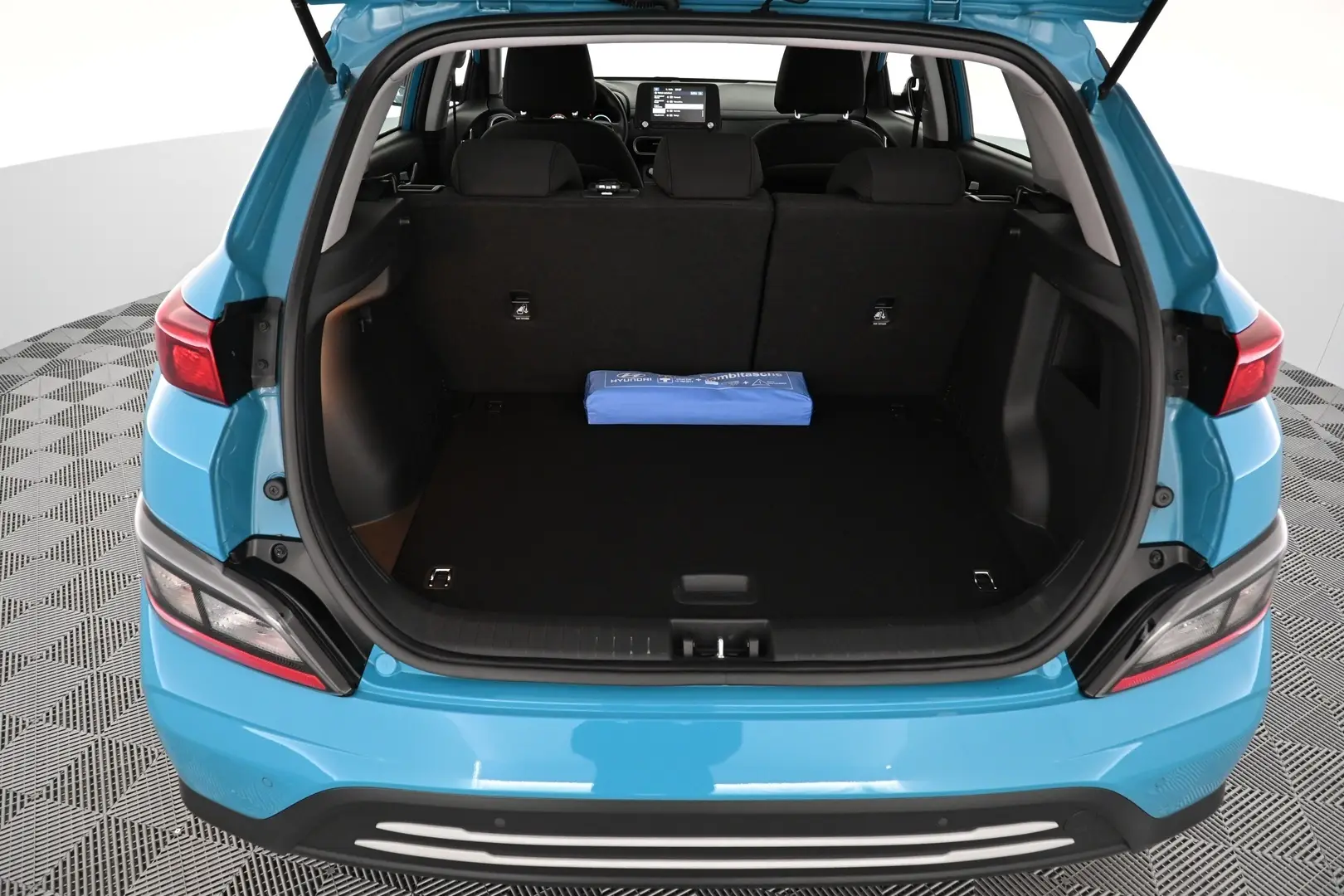 Car Image - aVA7qTnF3aU7gqFxGTAwt