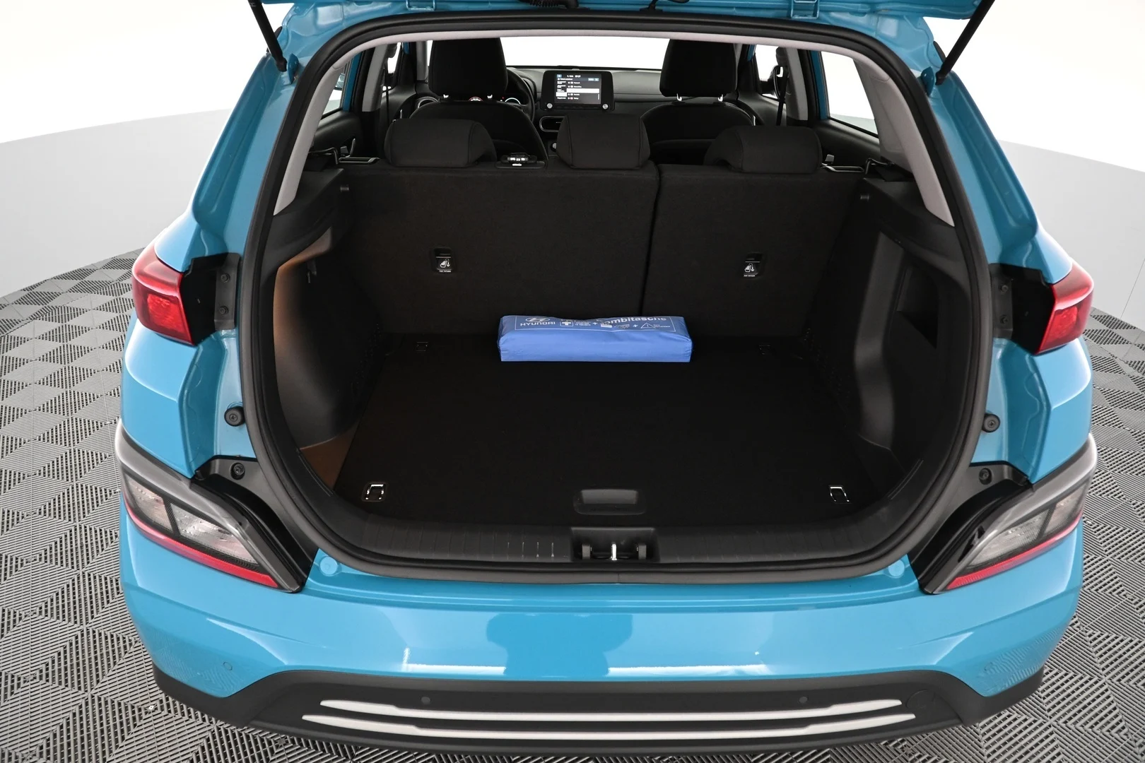 Car Image - aVA7qTnF3aU7gqFxGTAwt