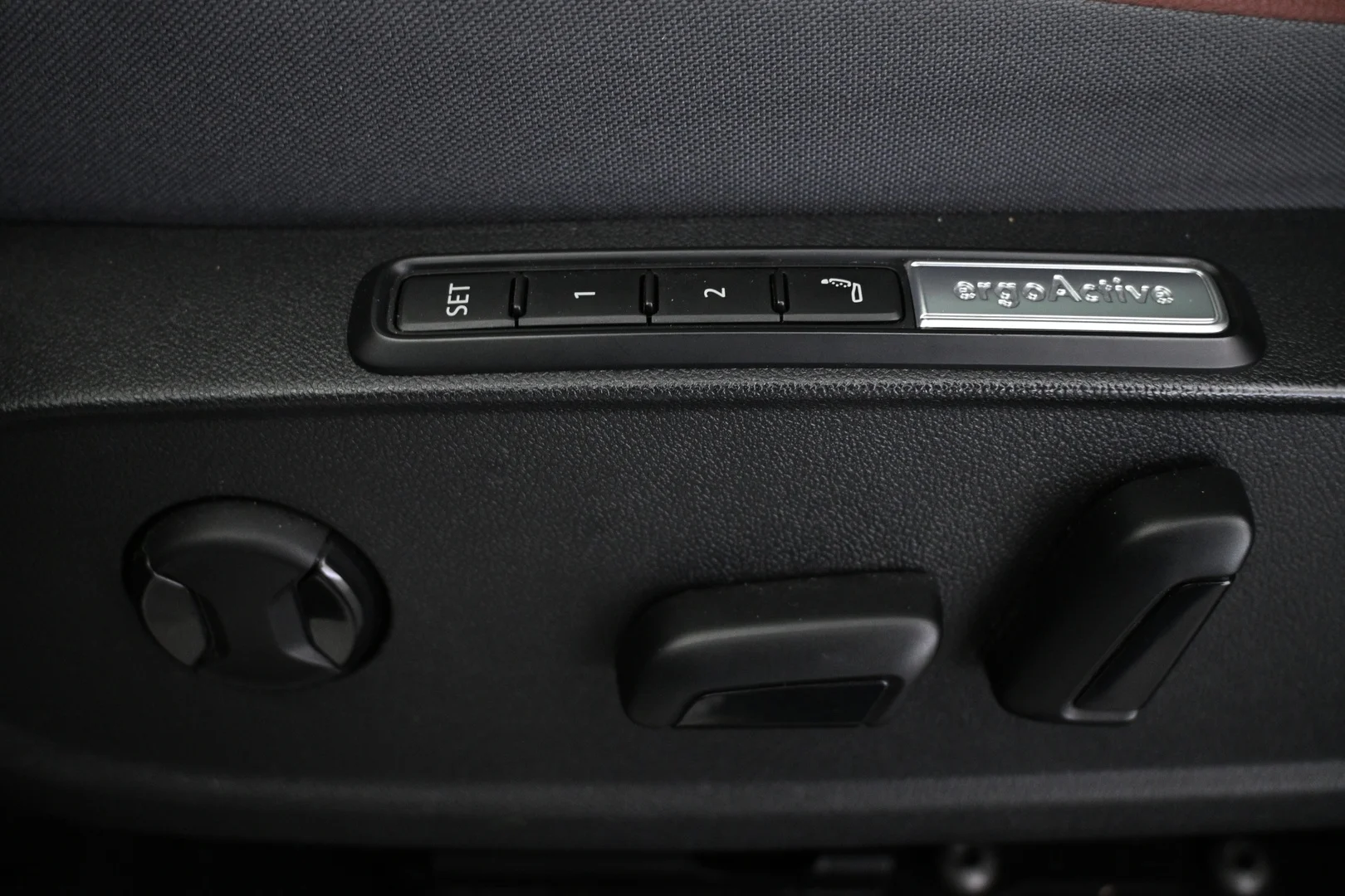 Car Image - 44DVZDUFhNUfRM1o81UsJx