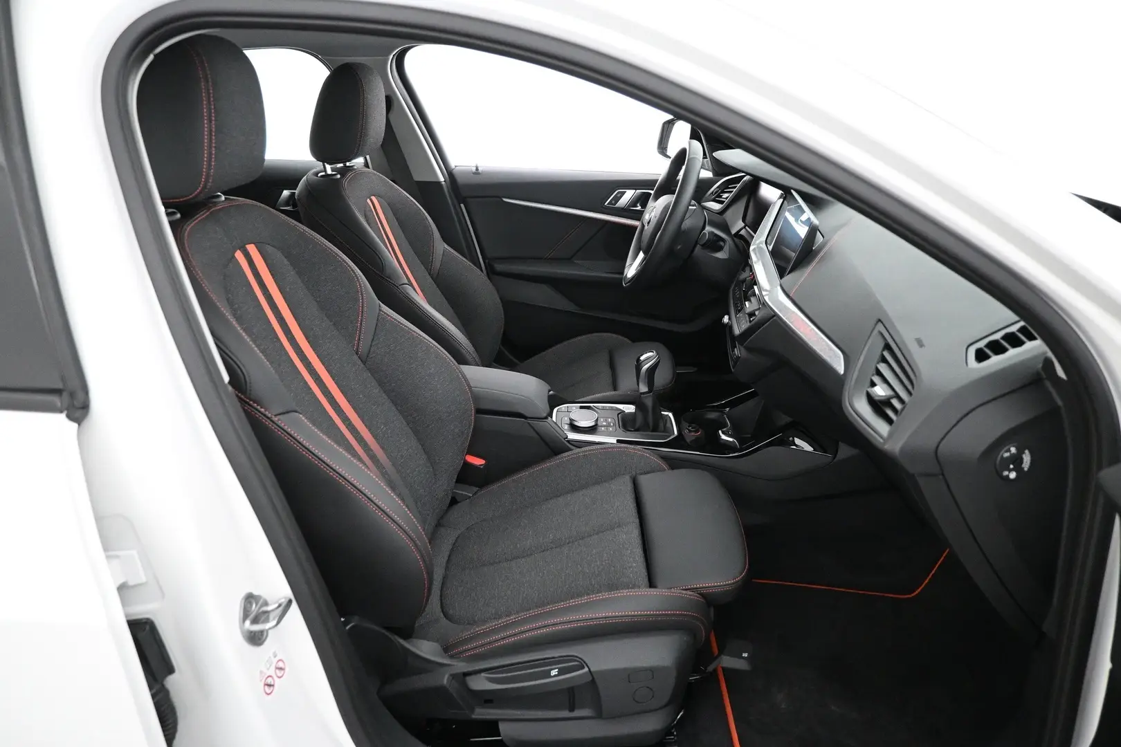 Car Image - 6wVluhMxAzH7jCWJsmZ7wN