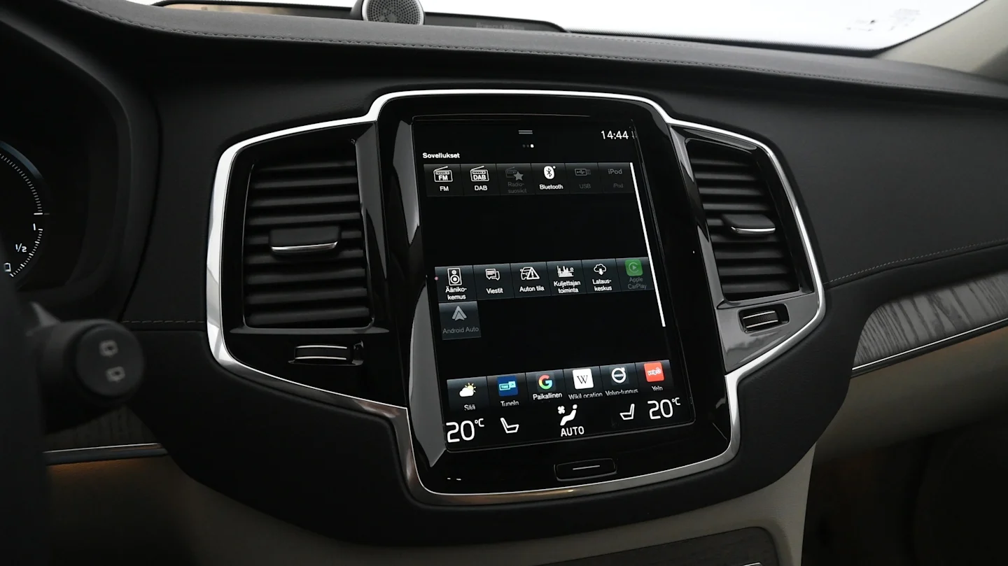 Car Image - 1uO82LuV8WuD8TvxIQ2VjJ