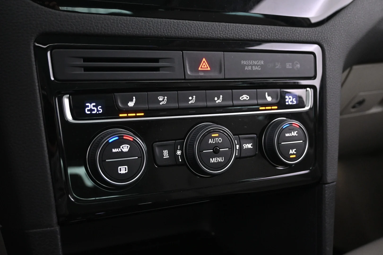 Car Image - 6s6vNYw9NVnxQjKo5WPxen