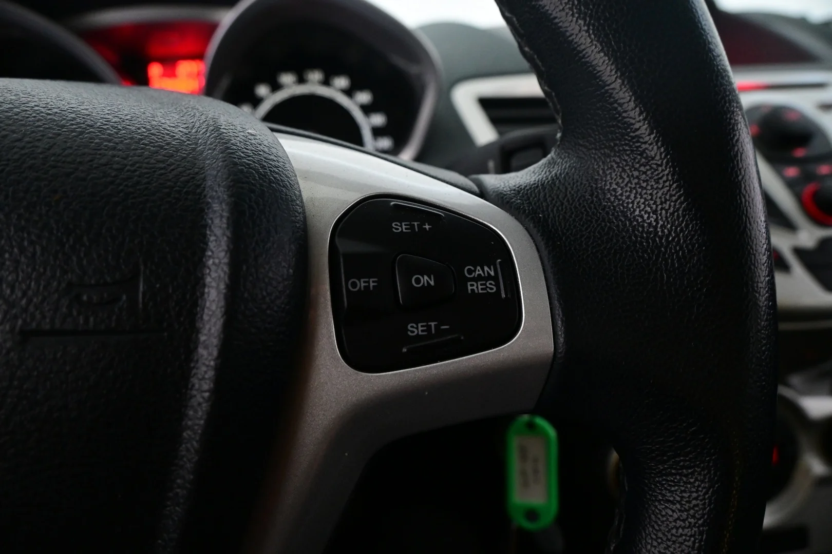 Car Image - 79Ezo0RwwGk69SOwyM8vBW