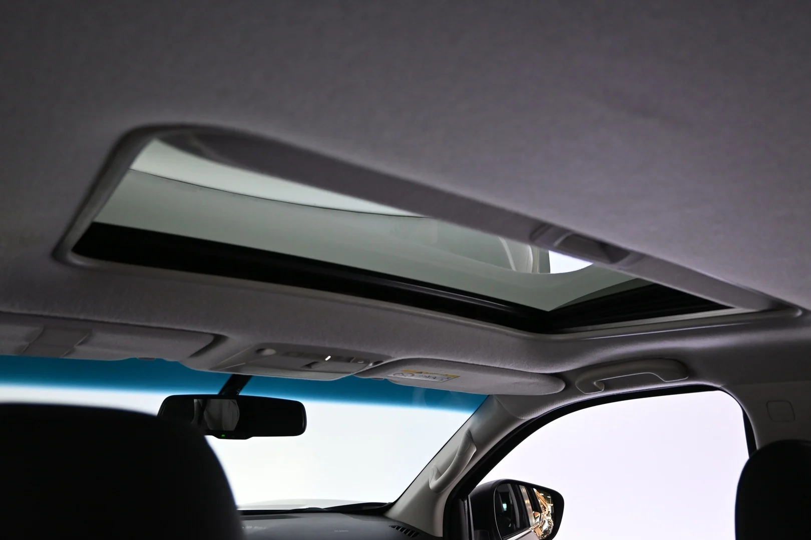 Car Image - 6PgDInTM8KHSBJ18tMQwr9