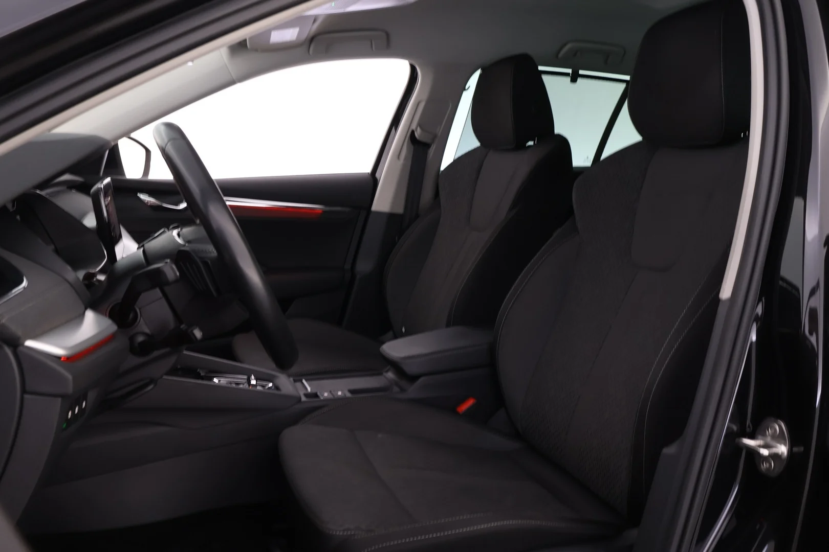 Car Image - 5puFAUe6ec9mWkunHMxYsG