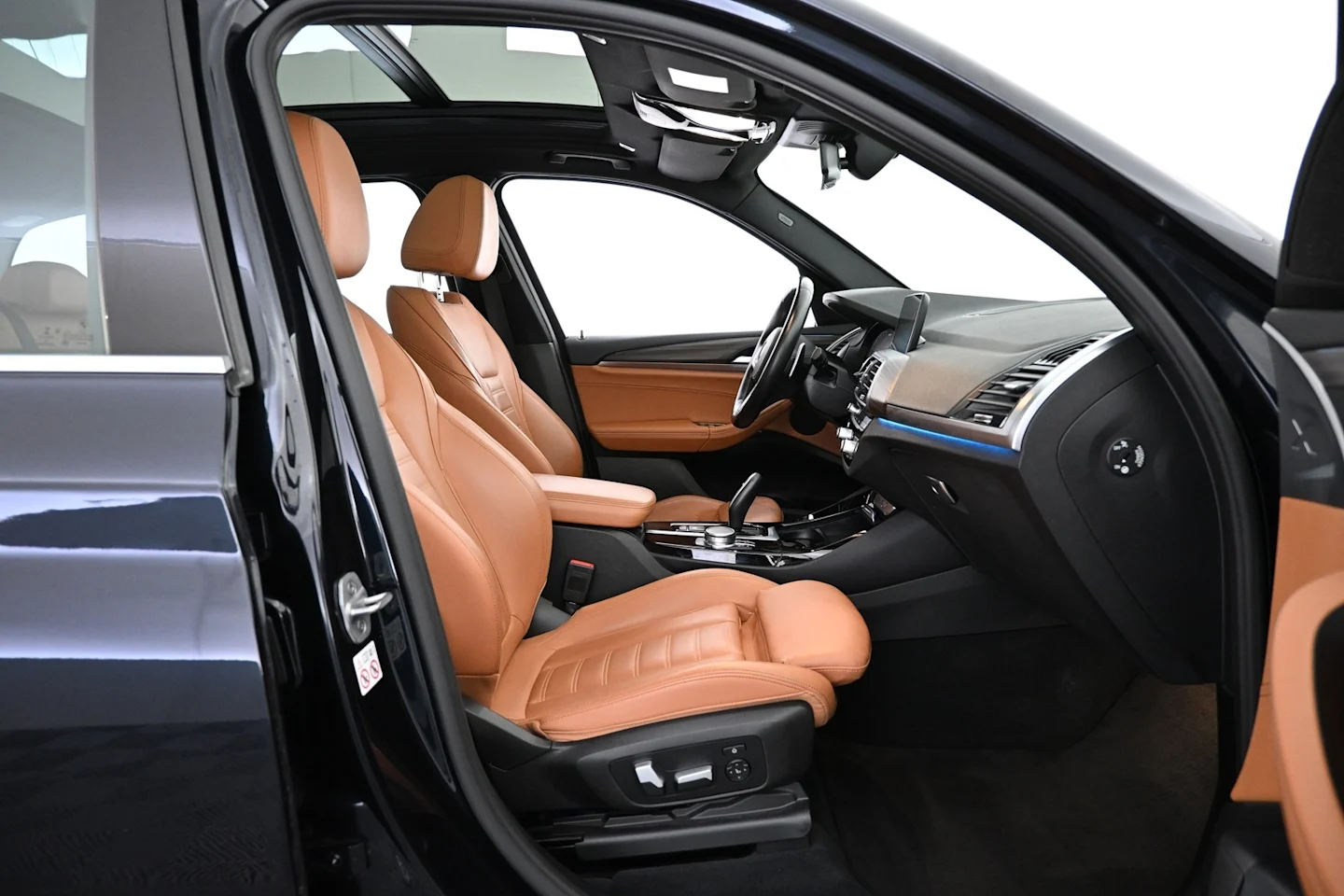 Car Image - 53P9BRYIF9Y8y1xeq8beaH