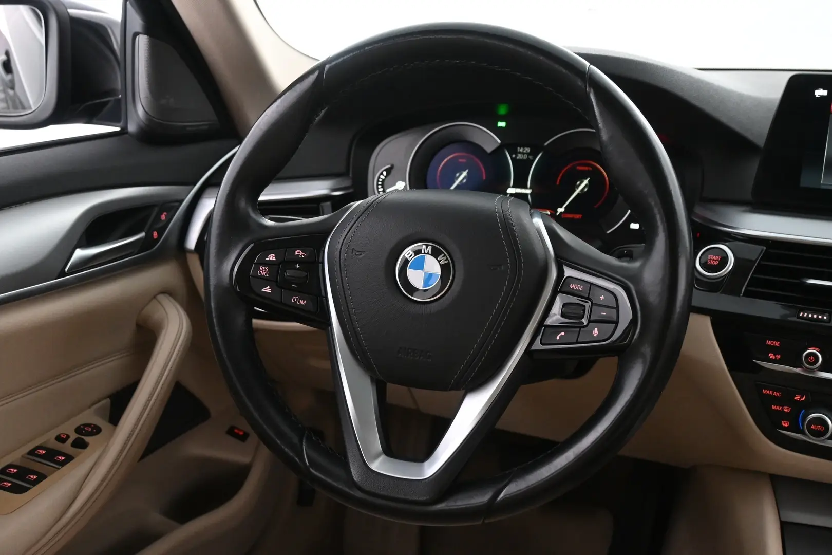 Car Image - 52GRVCMTVeOTKt0kbRrc5x