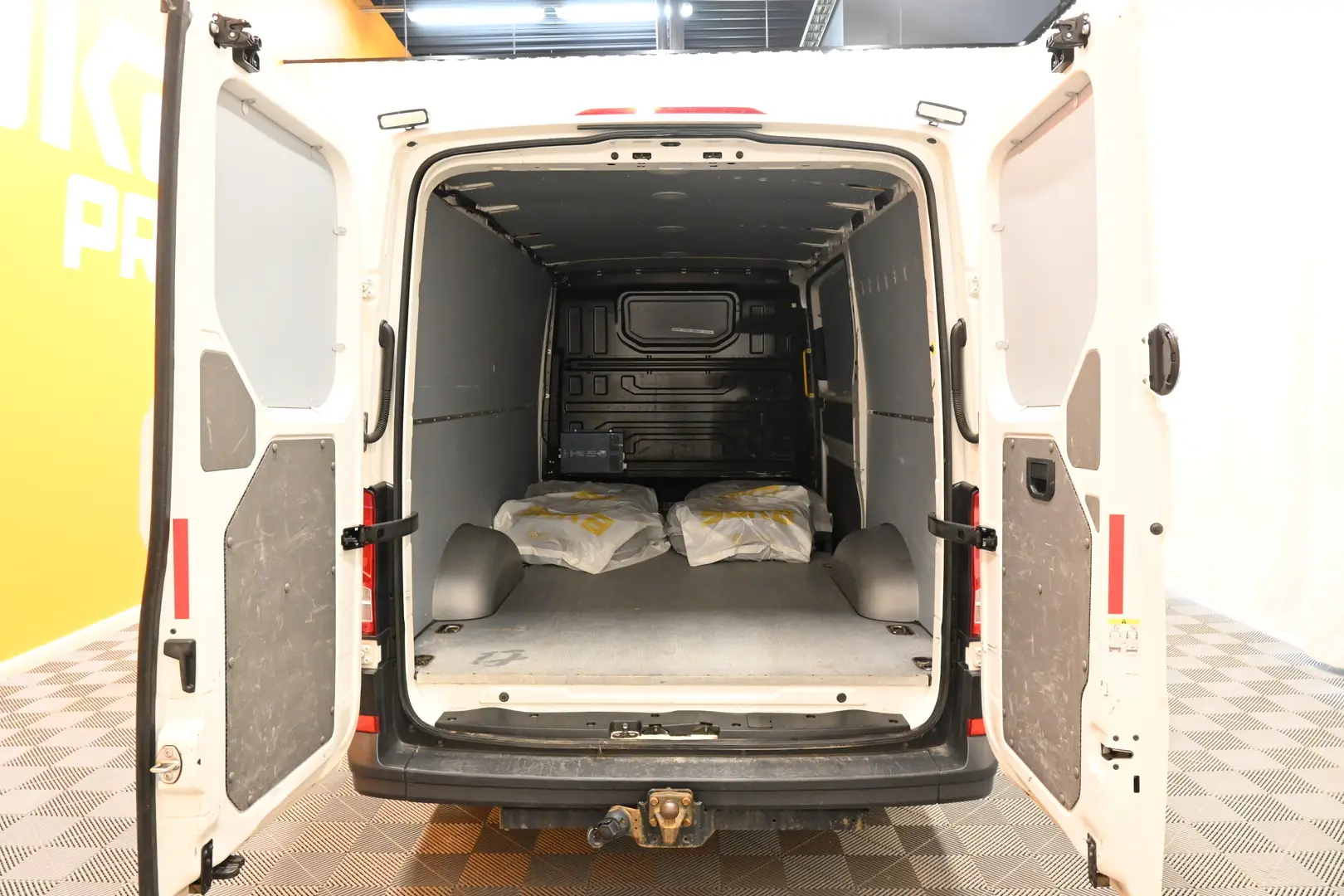 Car Image - 3C2apnOmIG7NCf7L7GOF7D