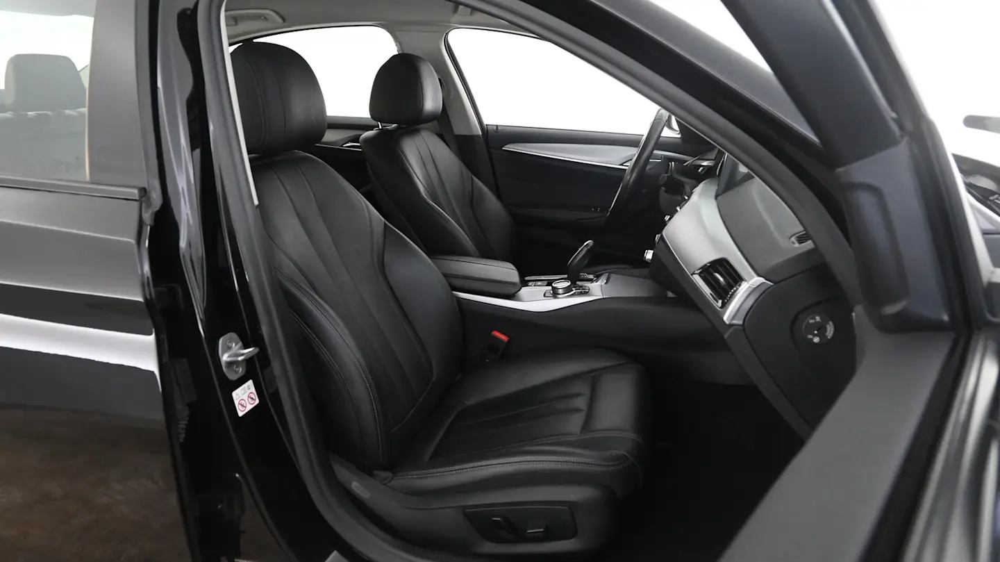 Car Image - 1jiaJH4QWucitLWrCyiYLp