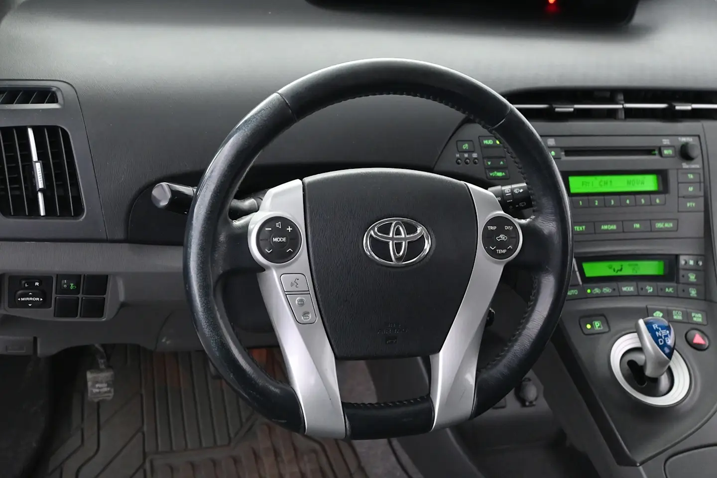 Car Image - 6ItegUhLHOpGyKxUHXRA8