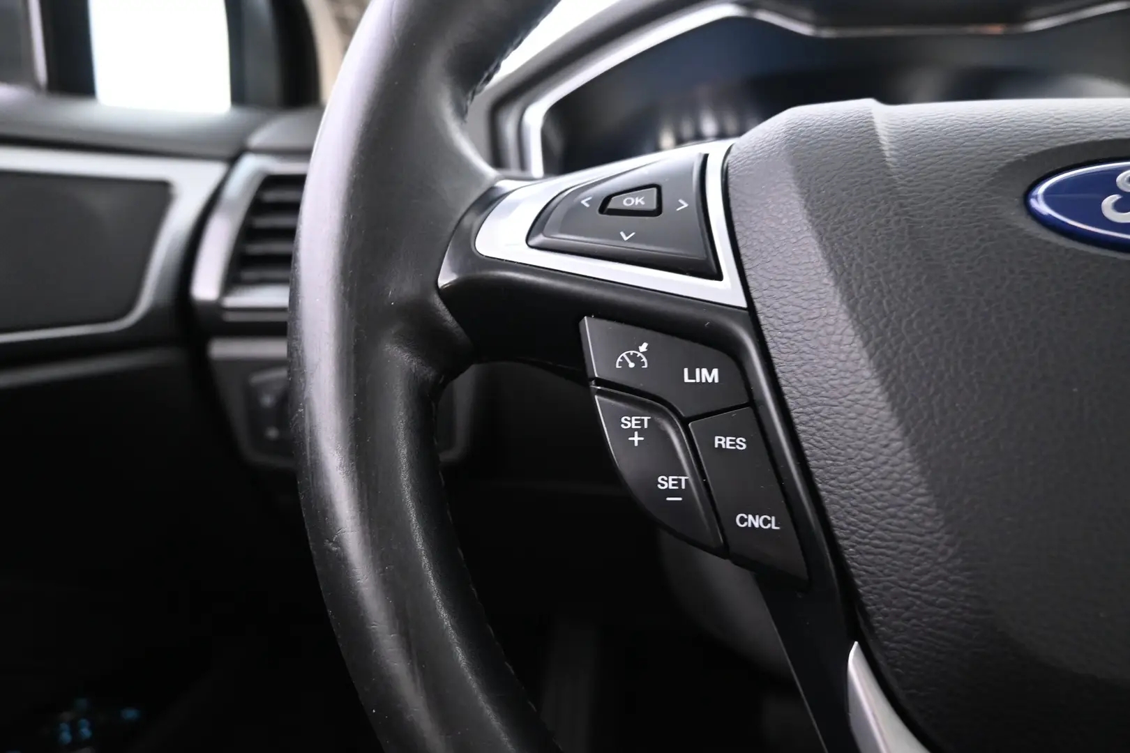 Car Image - 7v3cQCbgGuTOZDoU31qJby