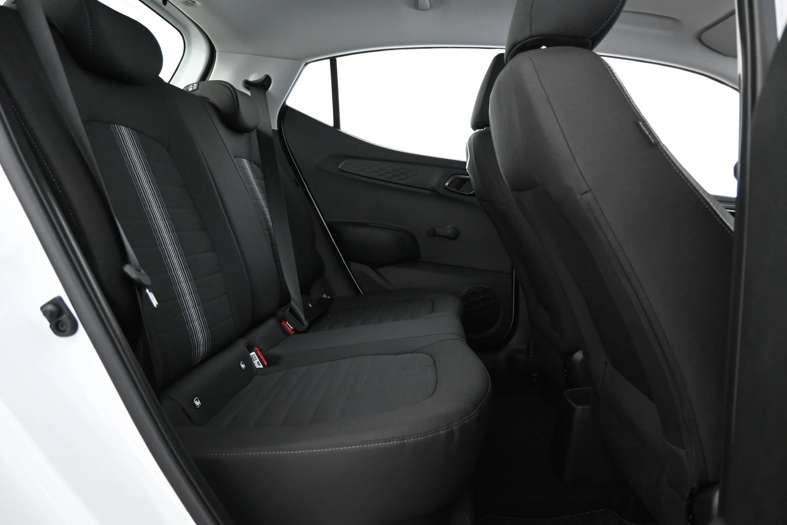 Car Image - RbXx0Usnwr746vQ7mT31y