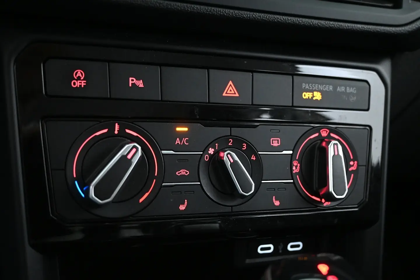 Car Image - 7Lli2guvrM4UqeoSBk7GSK