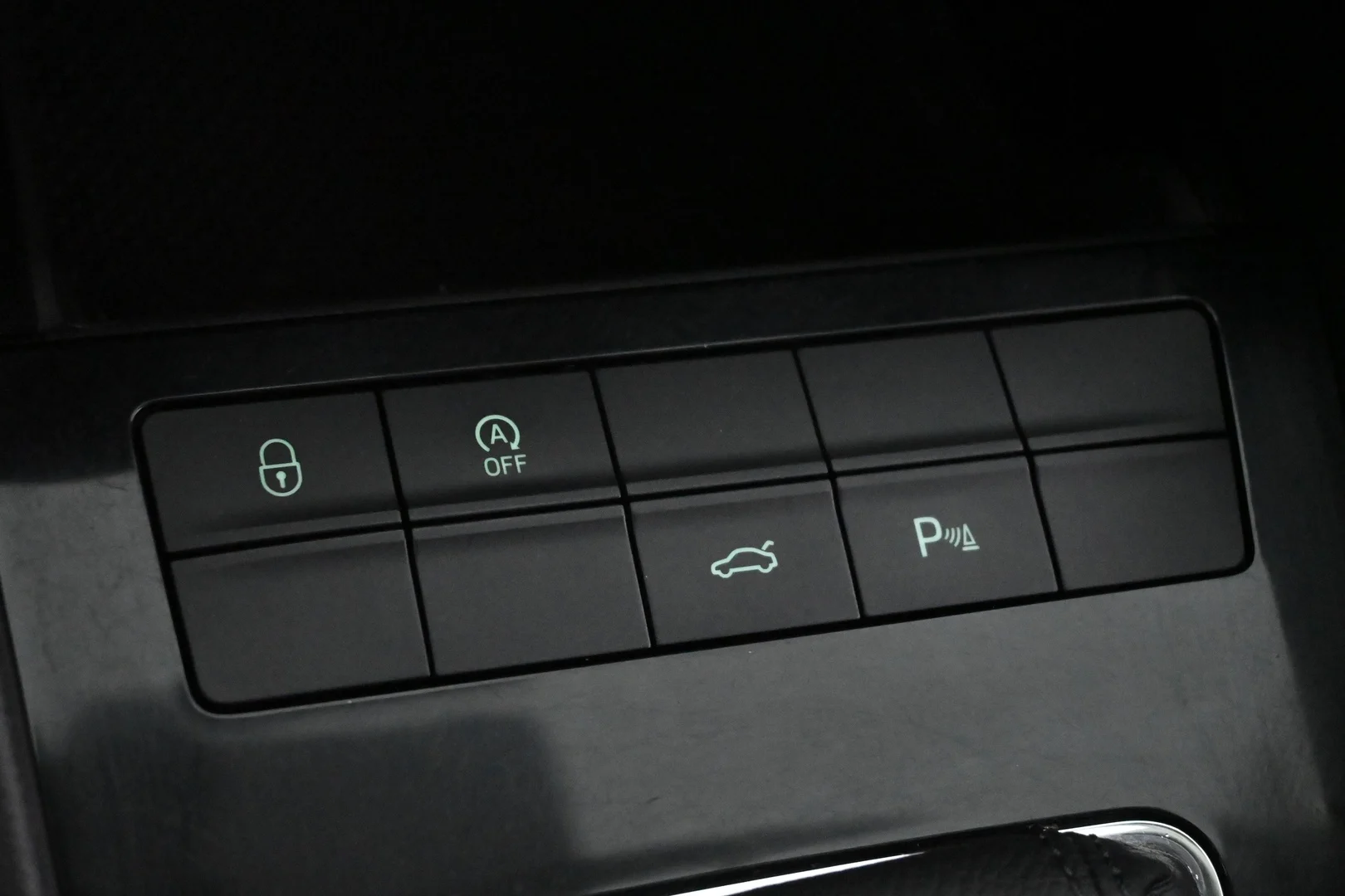 Car Image - 2SaPg6IZUVKnWmLFuAOvNn