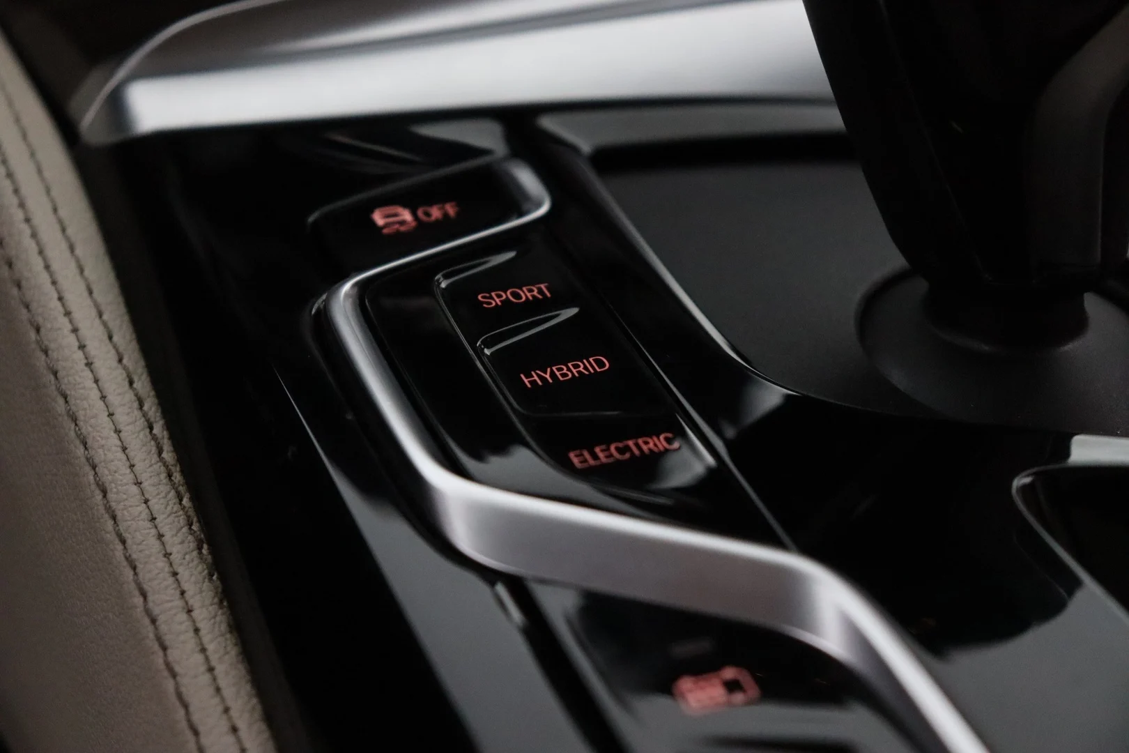 Car Image - 1RGHoL4av30gUcMSEWpxLq