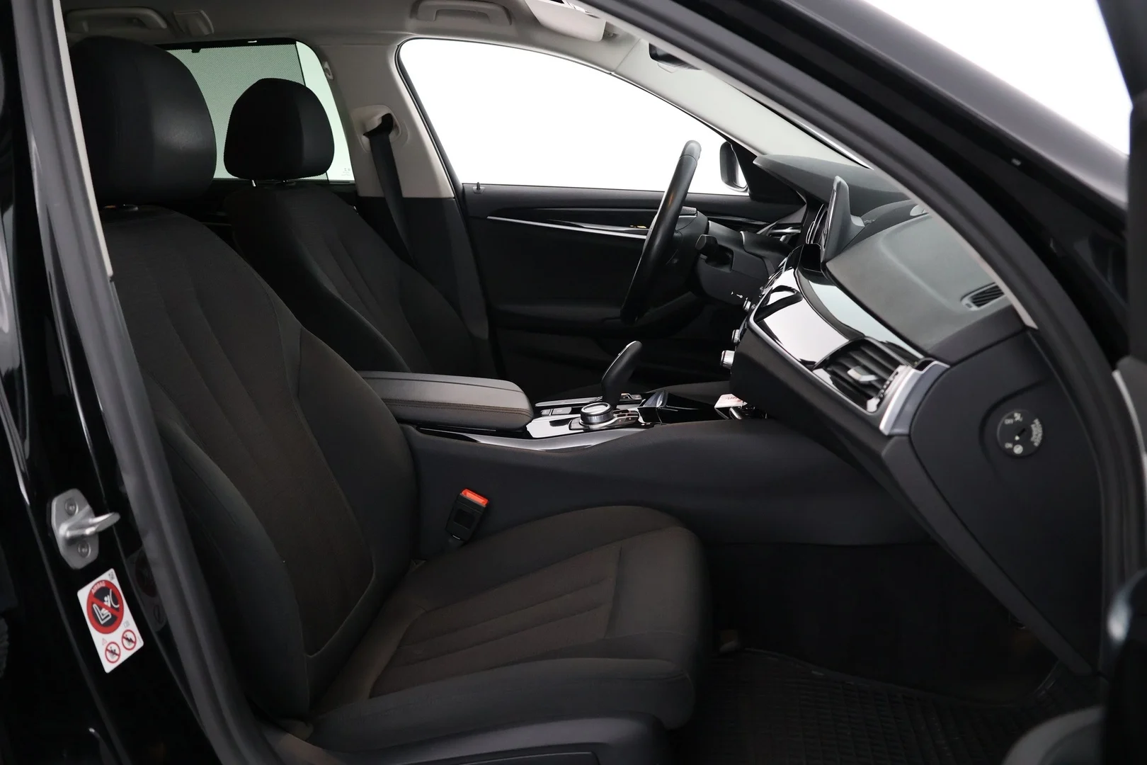 Car Image - 34hhJbCMOePTqQry1DNkuK