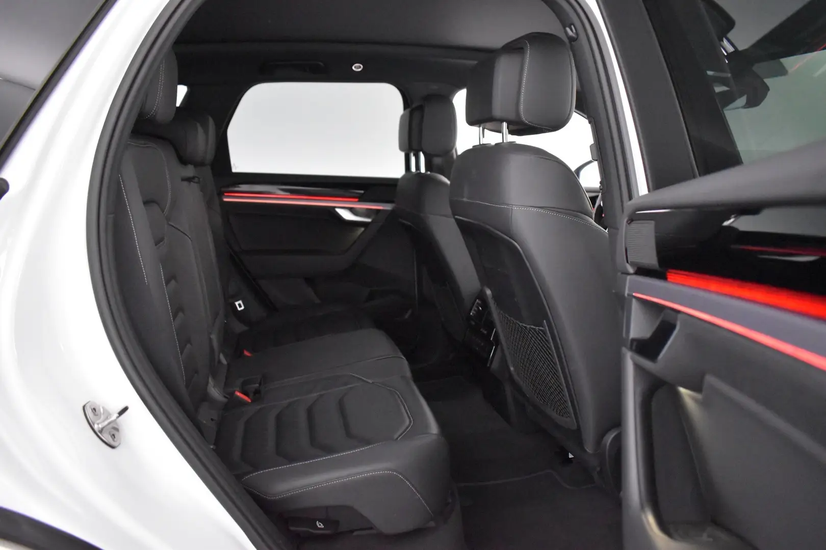 Car Image - 3XJna00QLG9JqGozEyZD39