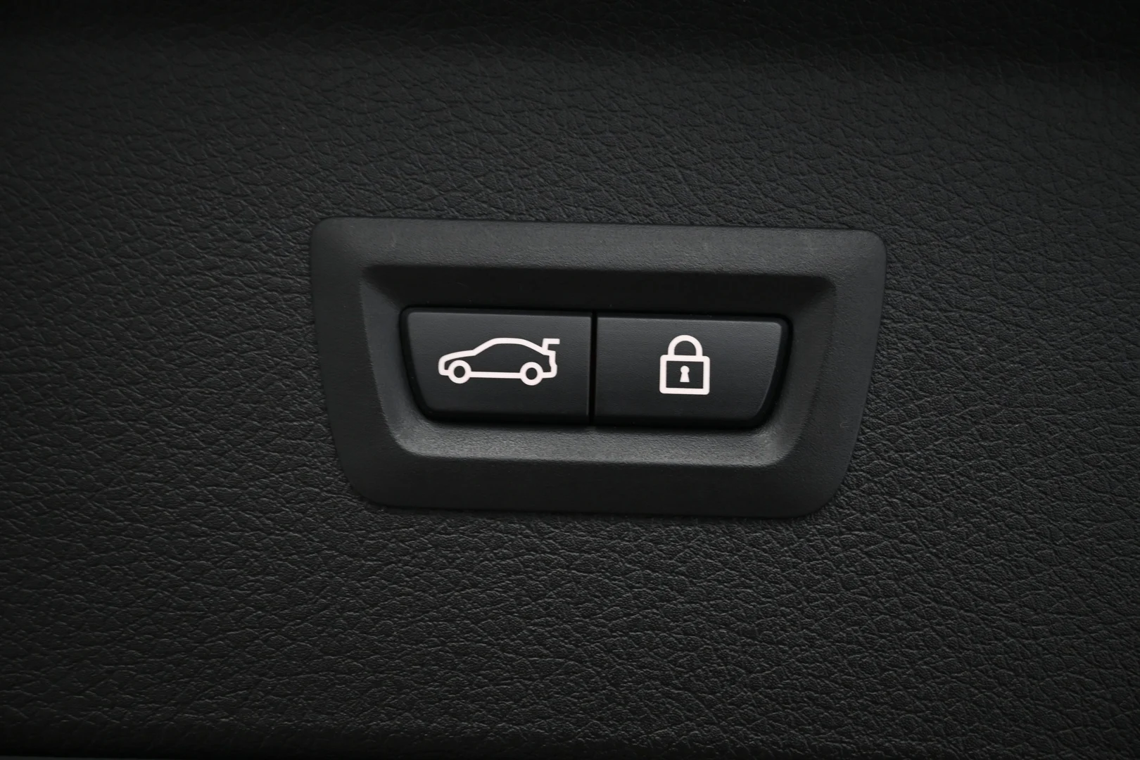 Car Image - H1YQmq74JDPdRqFPDcLr2