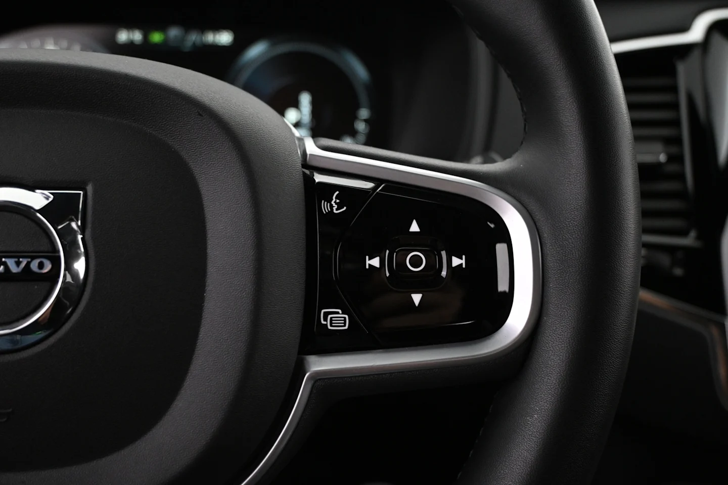 Car Image - 4etBPJxSIwD8JzeMNTFZLf