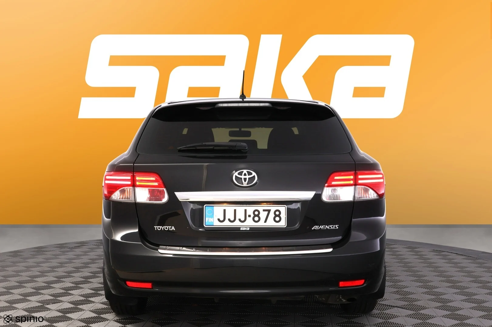Car Image - Kn3QfMfeQZYuOOrU9DrVO