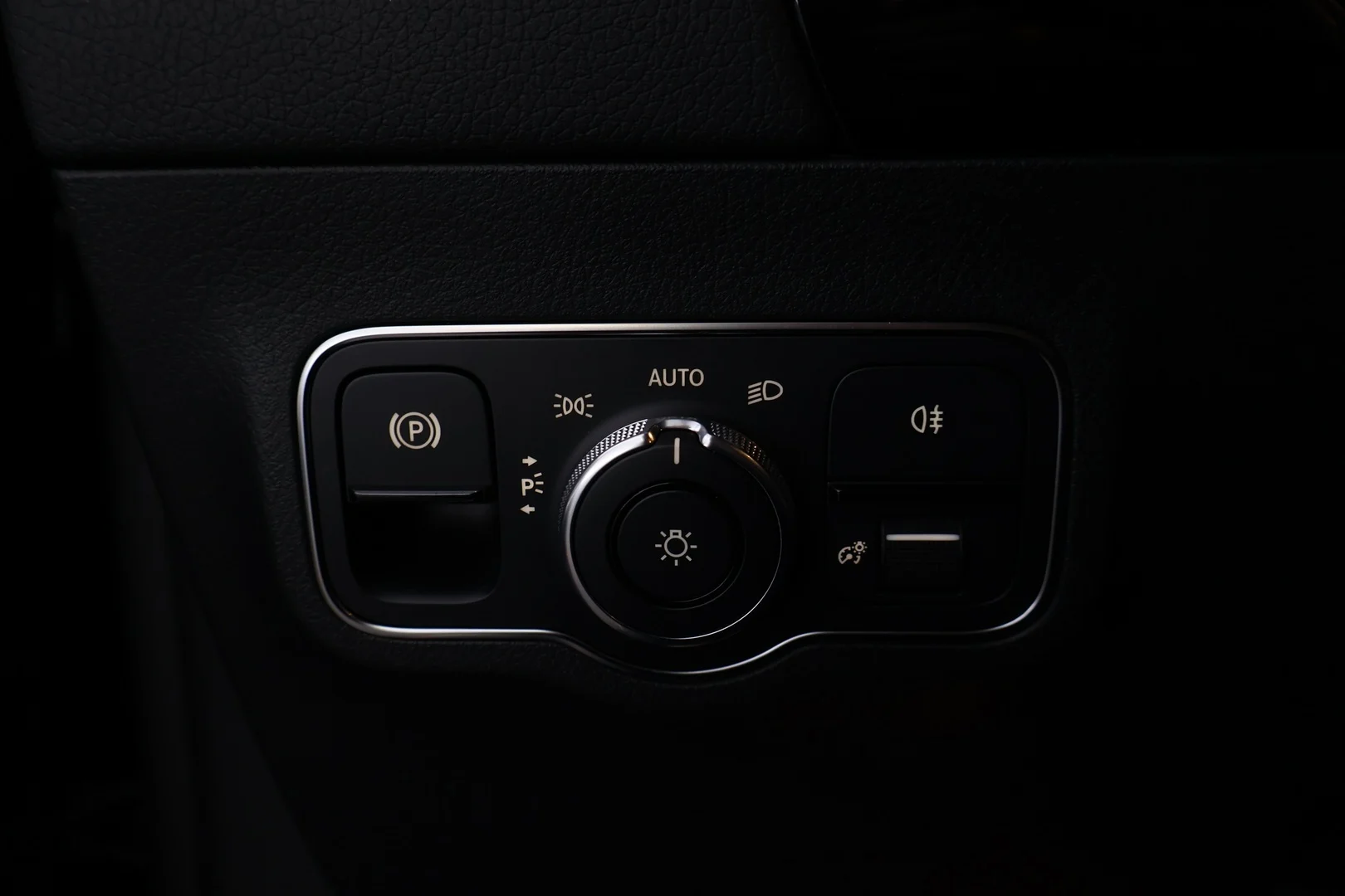 Car Image - 5x40m5MRJlmurbCC1fEay5