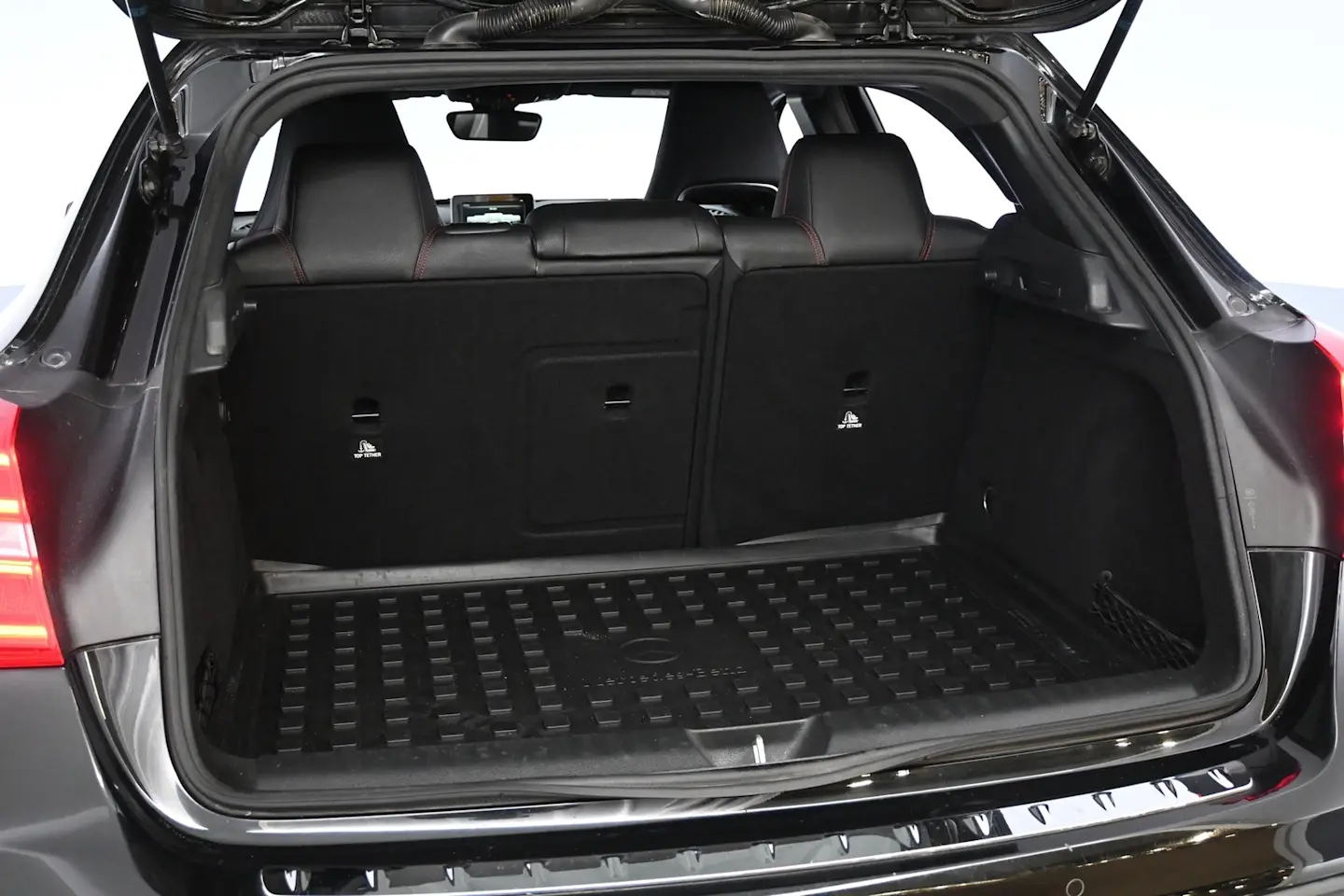 Car Image - 2uBU0KIcKFXFwSIt7KT4S6