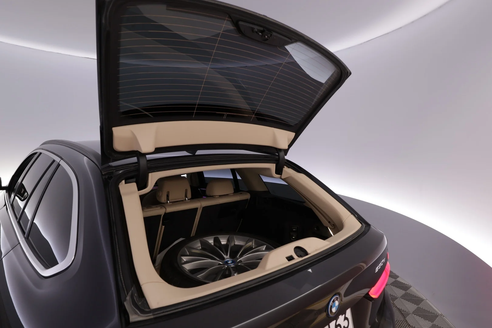 Car Image - 4mV1wydIL294n830EZvfUu