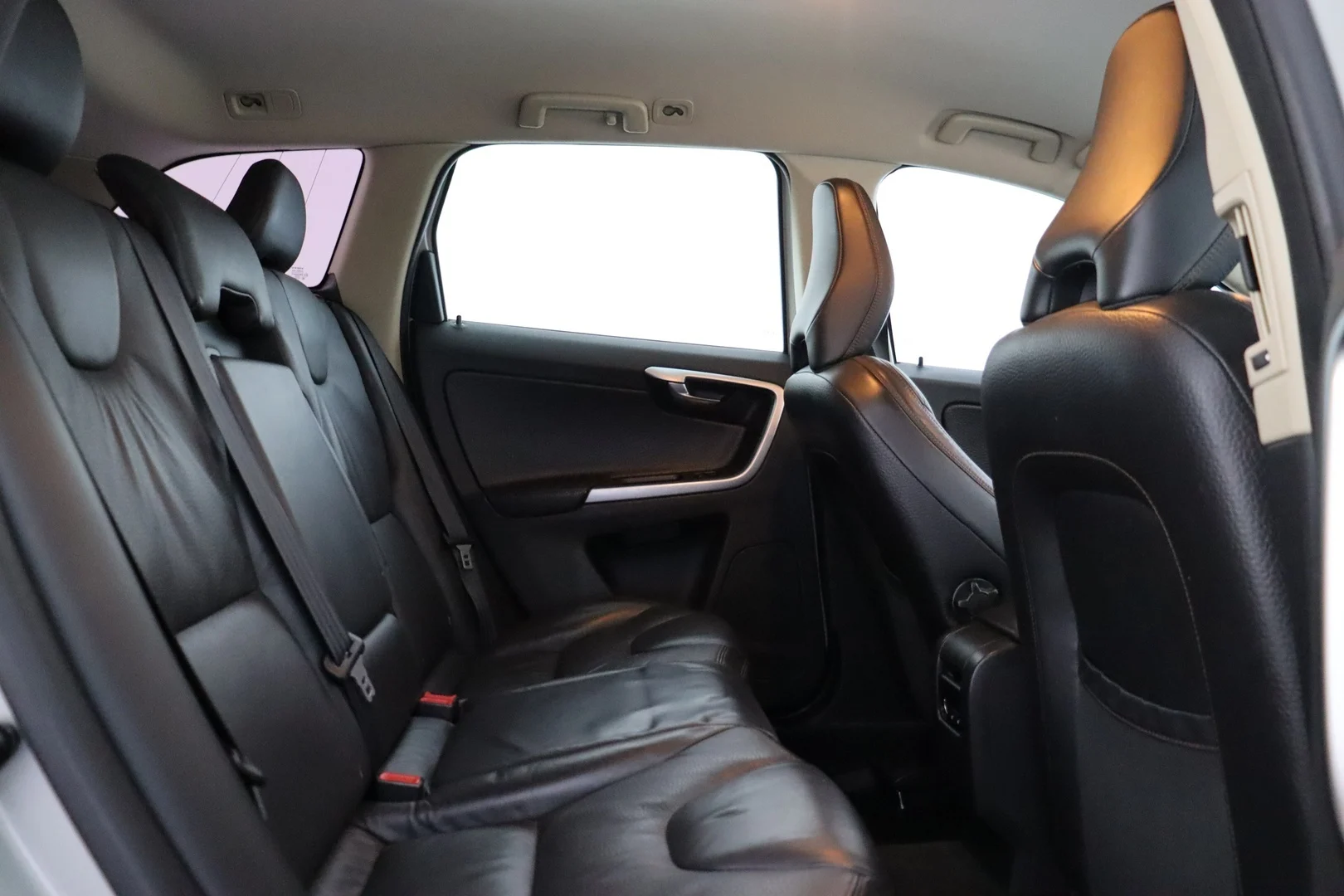 Car Image - 6C1GRVdaTu2cnsf7SyteoQ