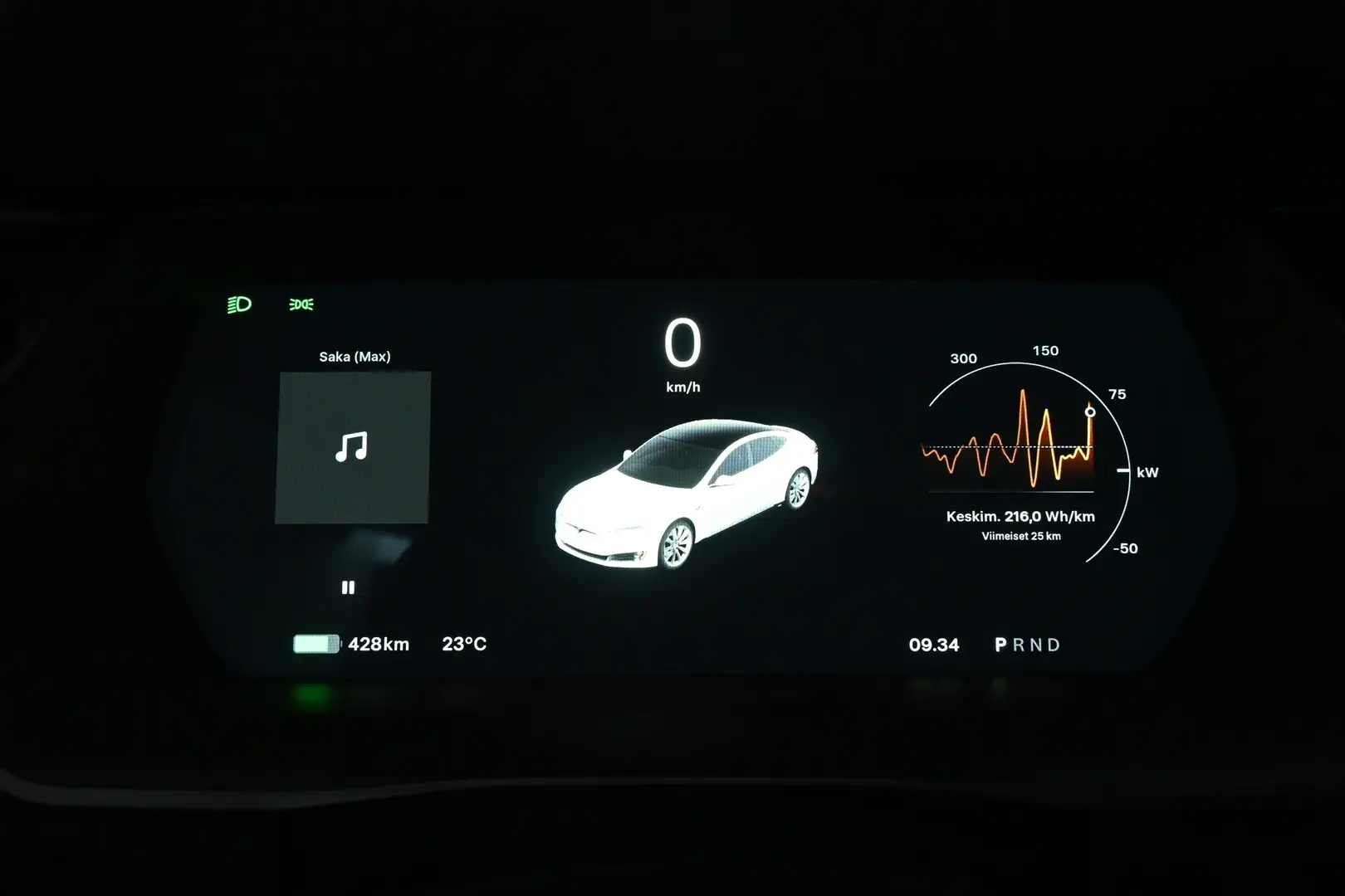 Car Image - F6kS5F6dpENu6hrT5CmWn
